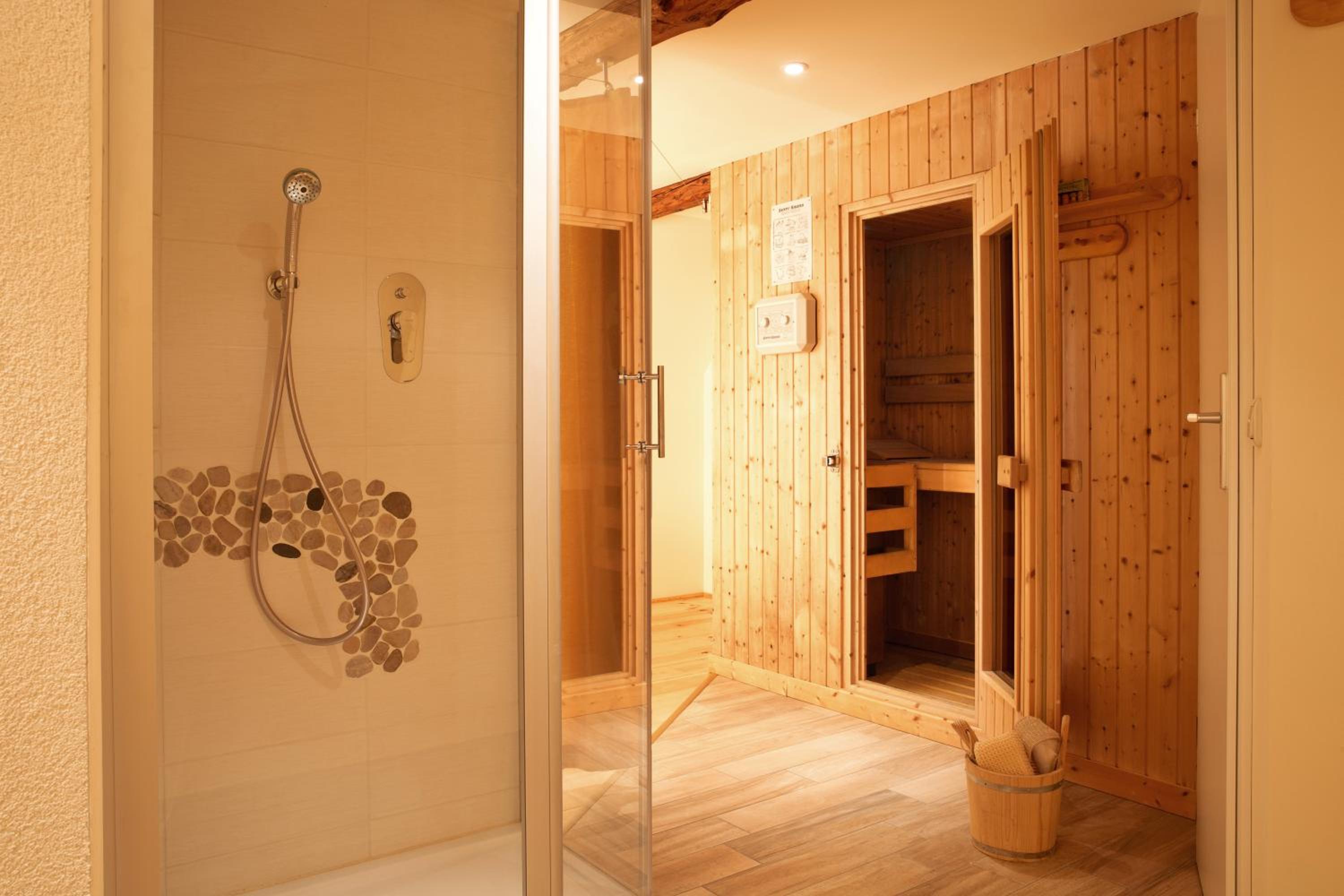 Landhotel Eulkretscham - Property Image 5