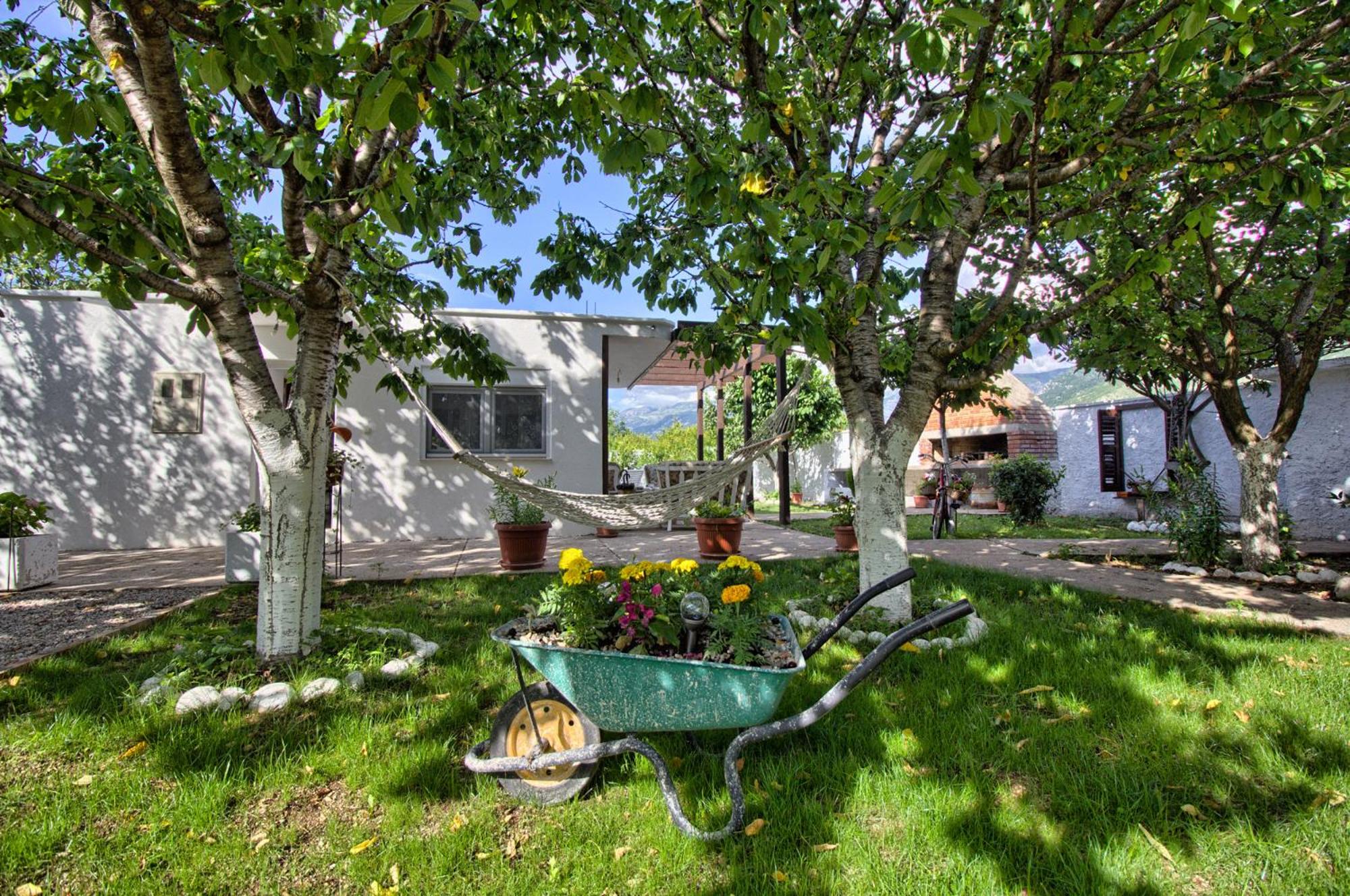 Vacation house Vila Guma Rastani Mostar view 5