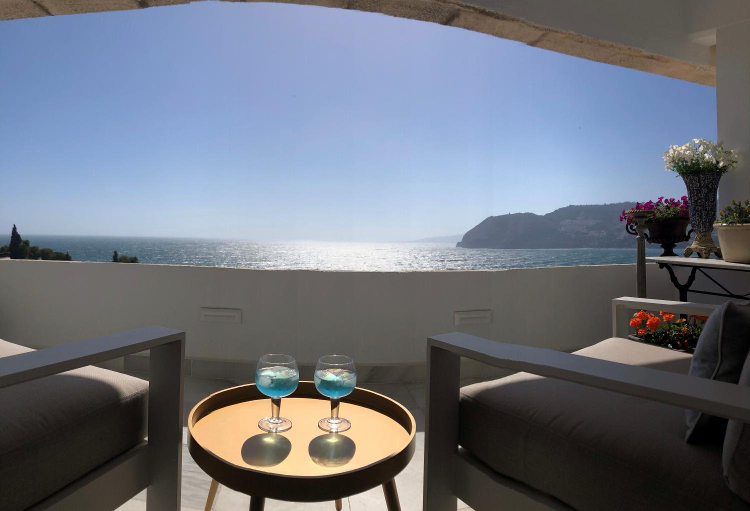 Hotel La Herradura 3 bedroom apartment - Image 1
