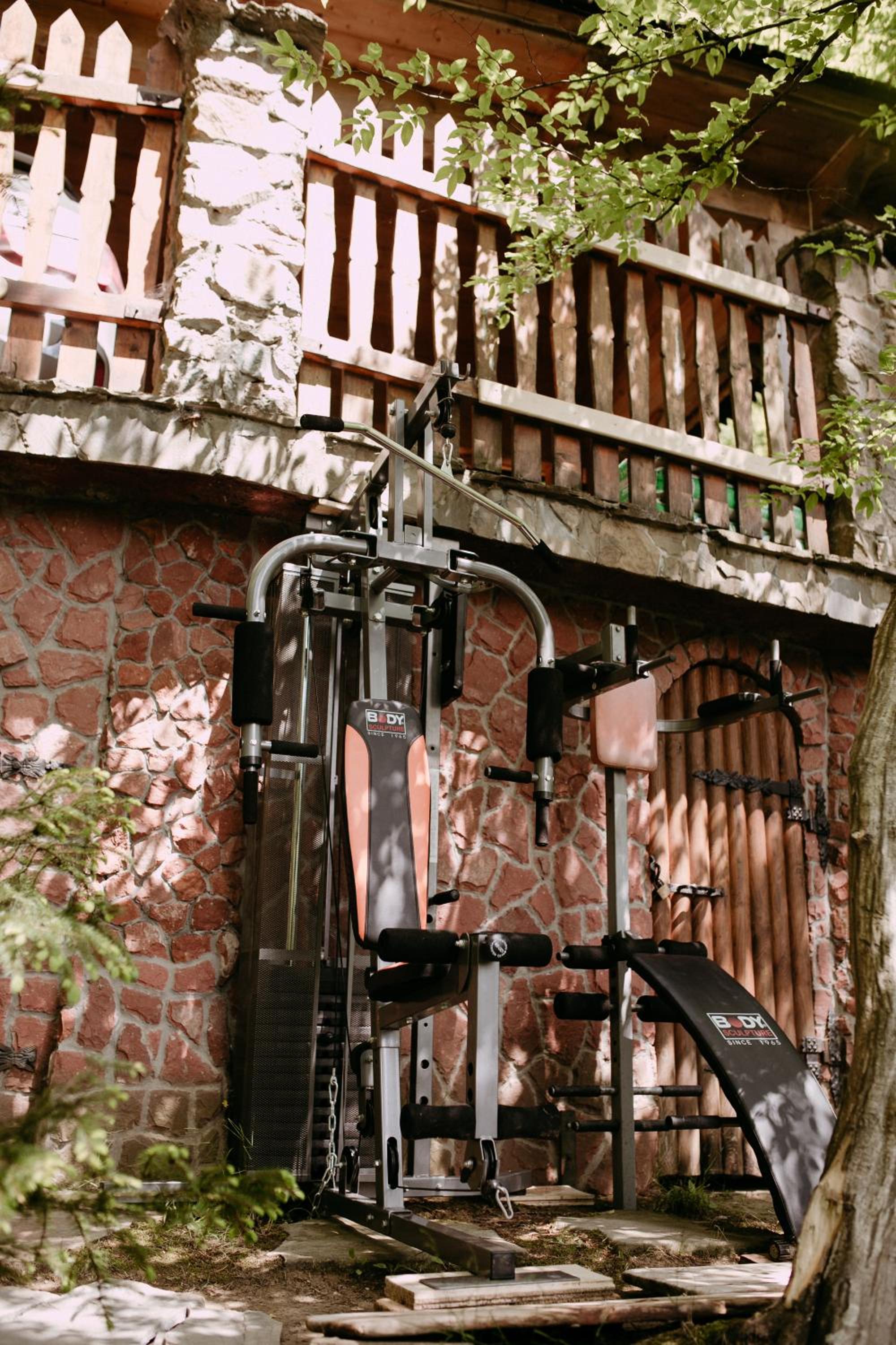 Photo 33