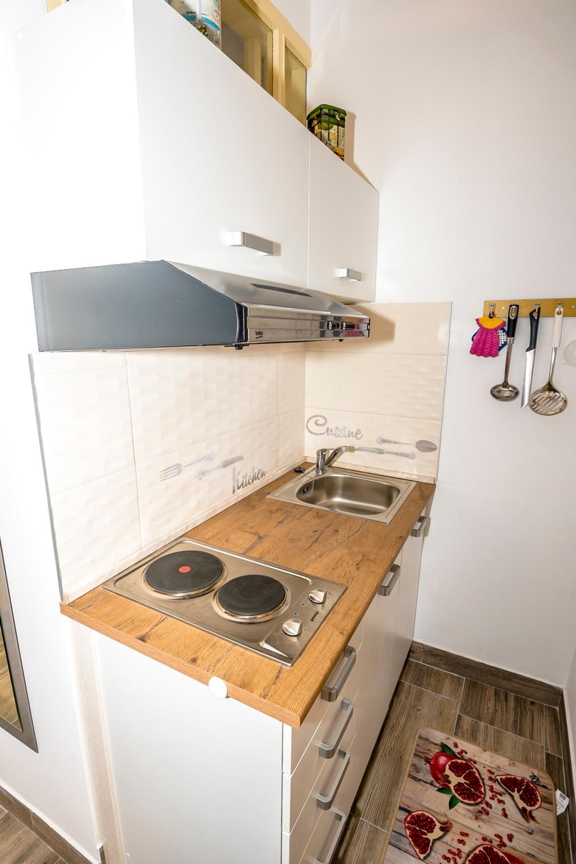 Guest House AB Adria Home view 4
