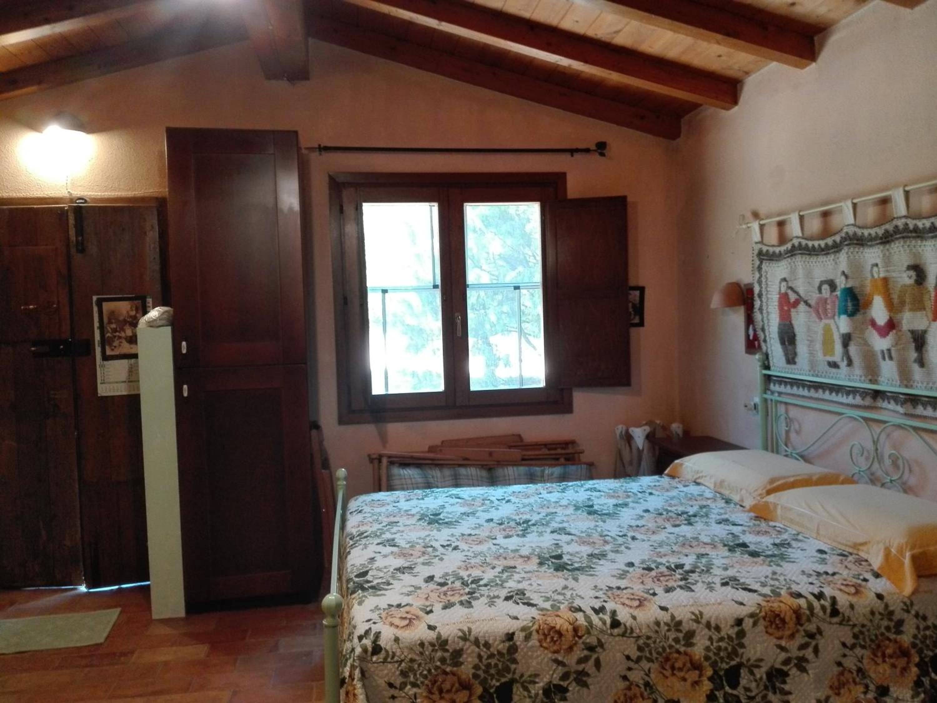 La Suara Tolta view 2