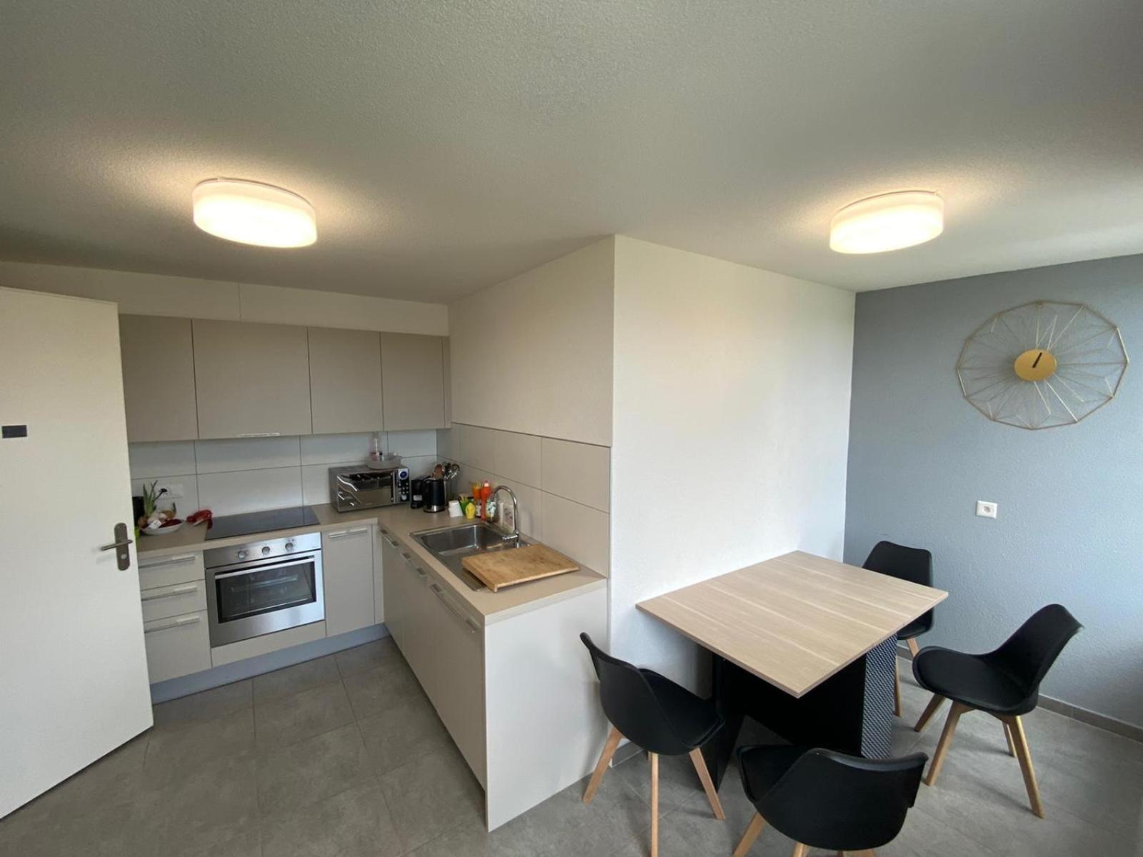 The 5 continents III - Premium appartment by Stay Swiss