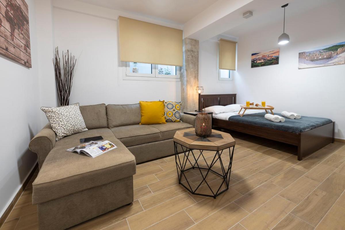 Cute Apartment Close to Acropolis by Cloudkeys