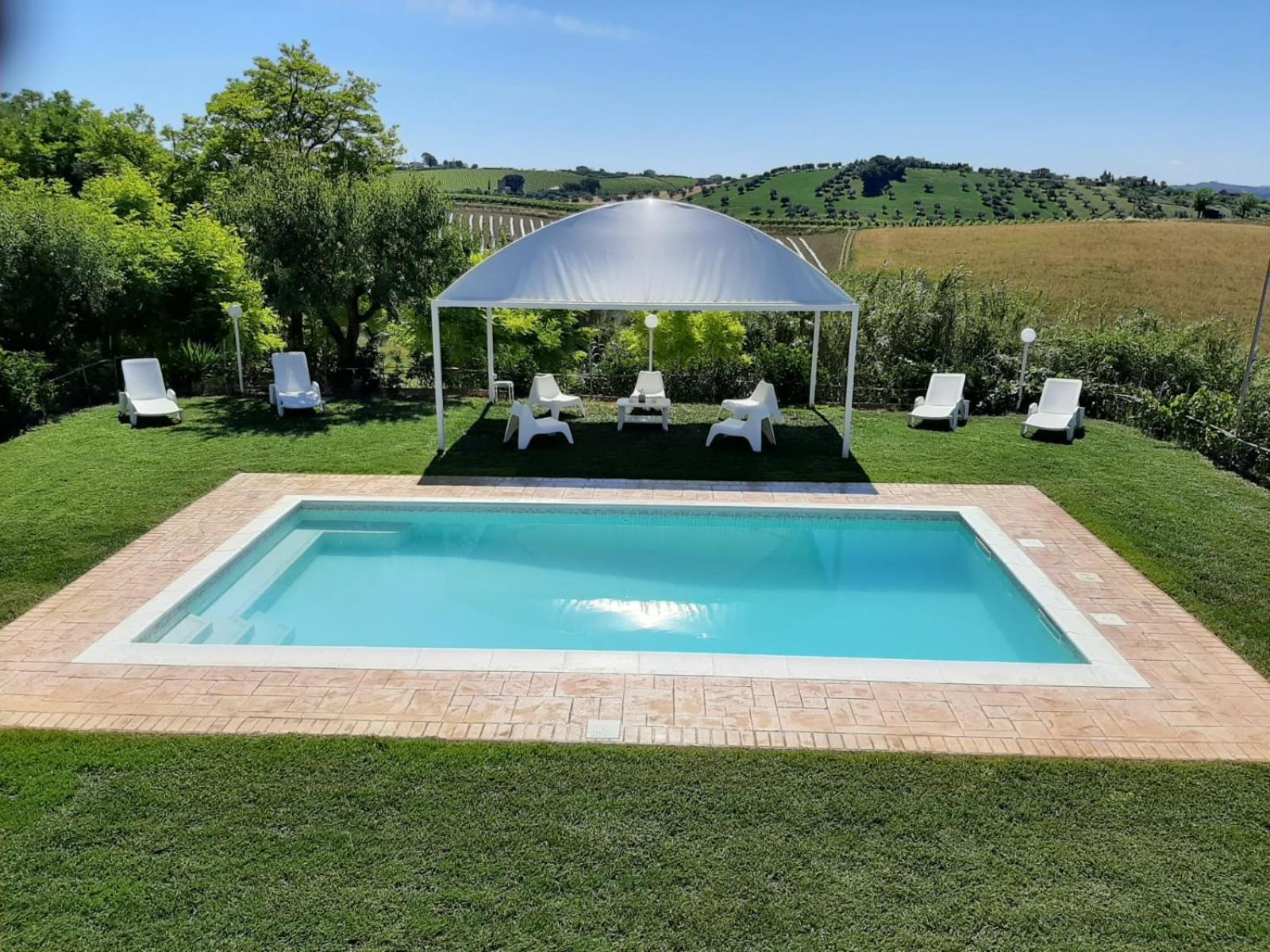 Tre Laghi Countryhouse Rustic Home with pool photo 2