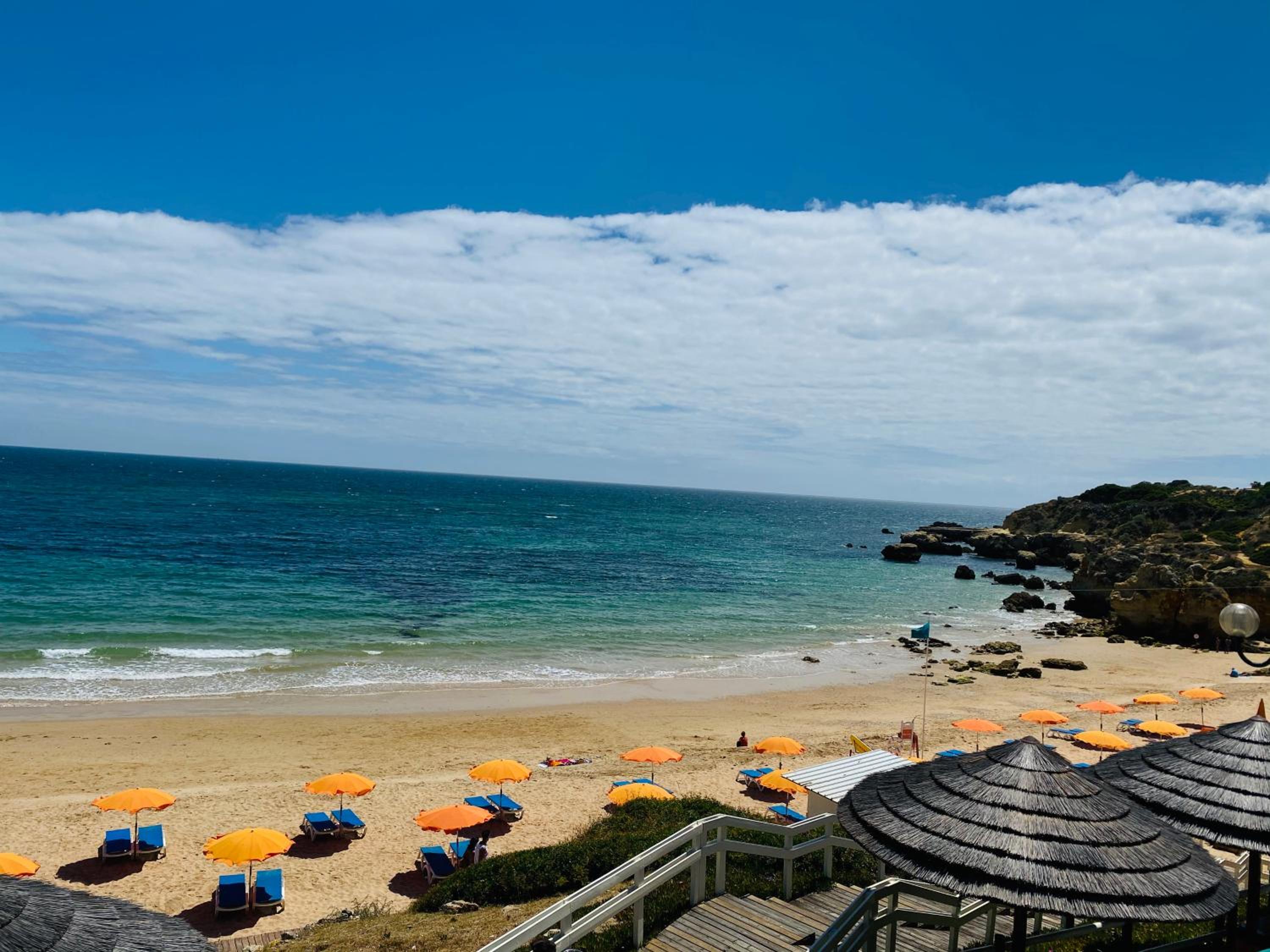 Borda d`Água, Praia da Oura