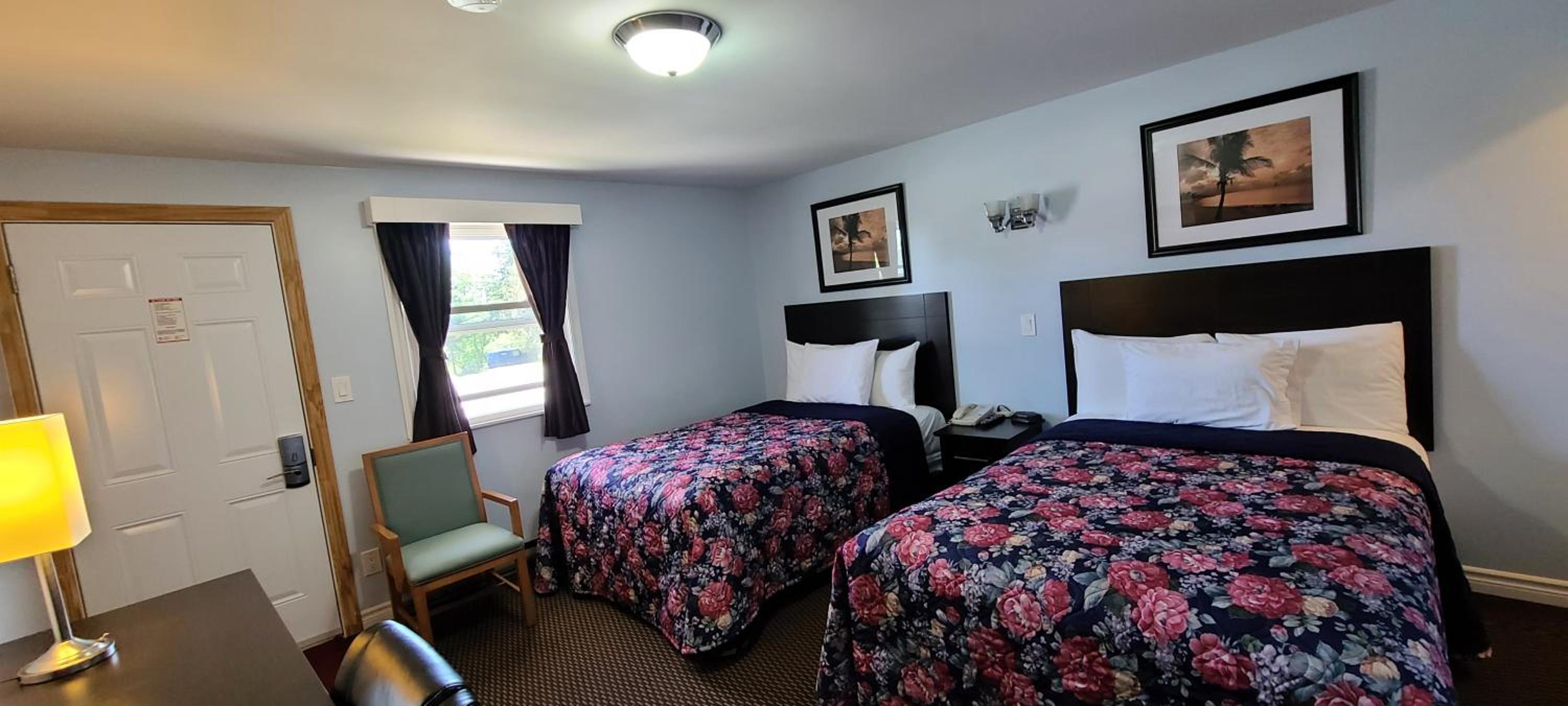 Fox Motor Inn