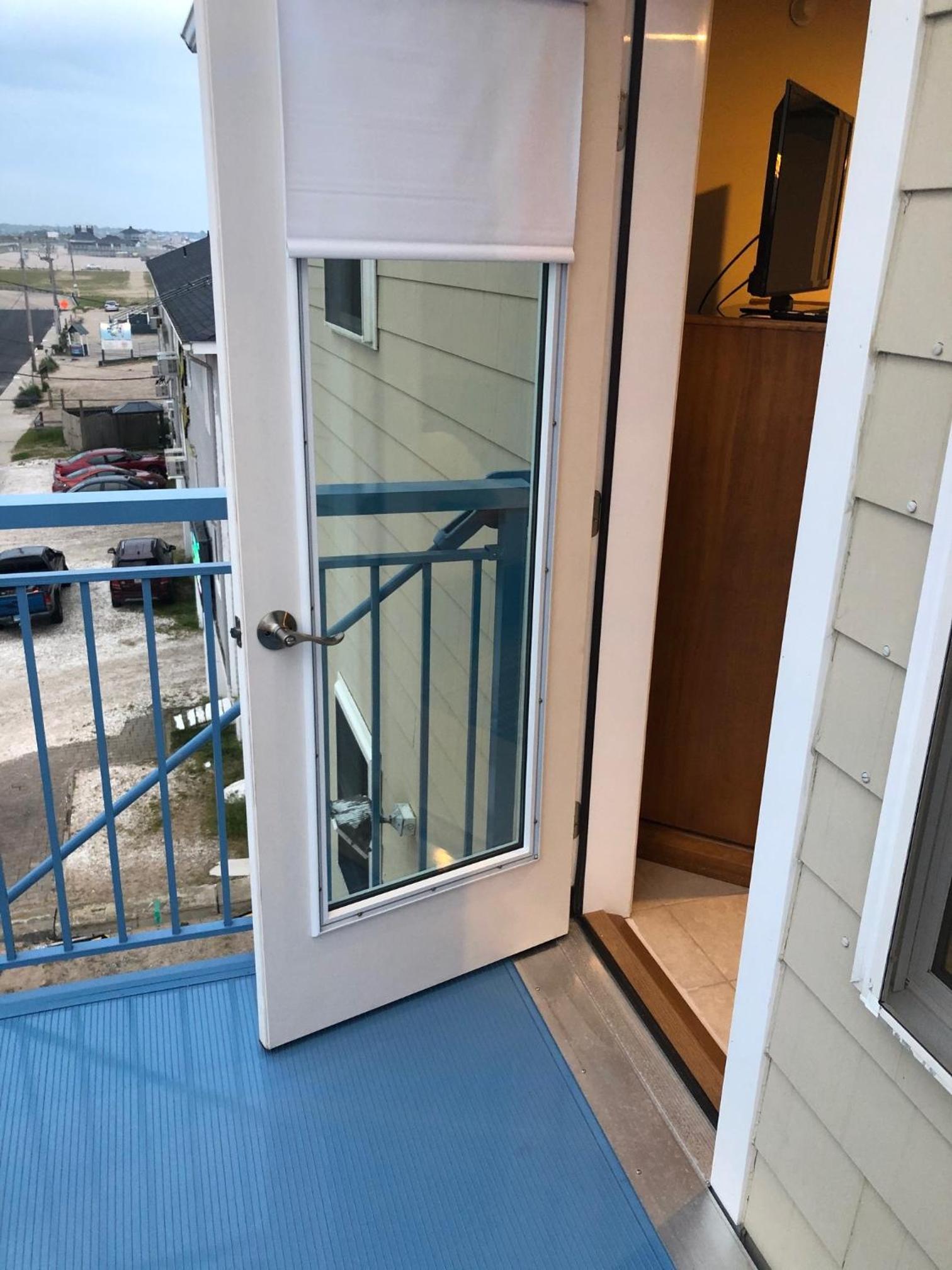 Misquamicut Beach Front Inn