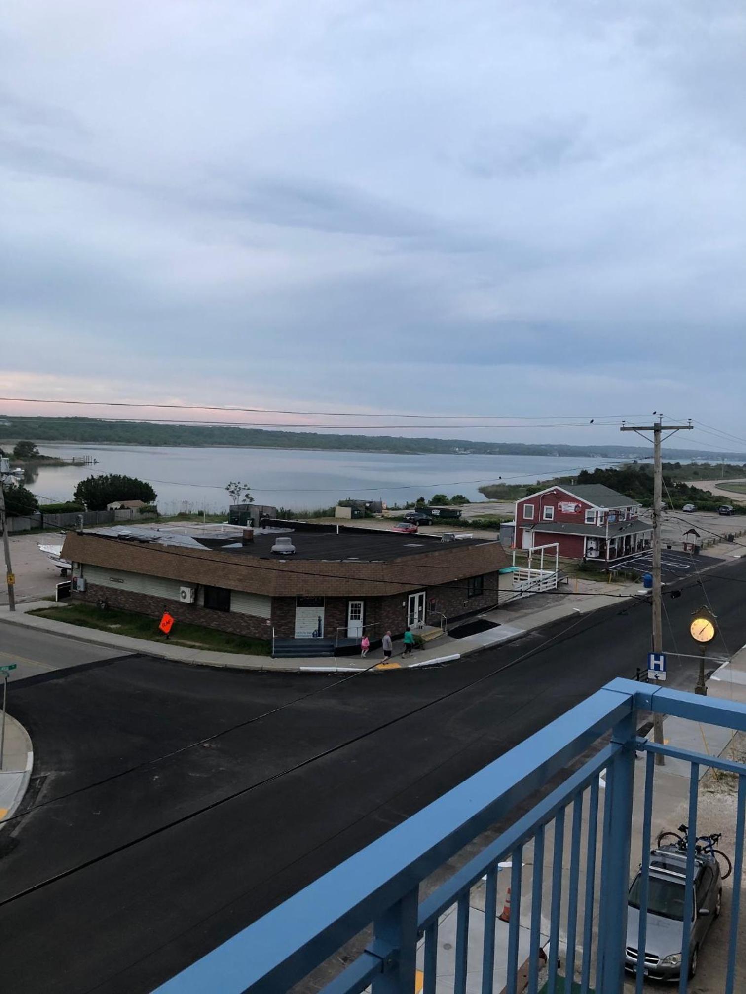 Misquamicut Beach Front Inn