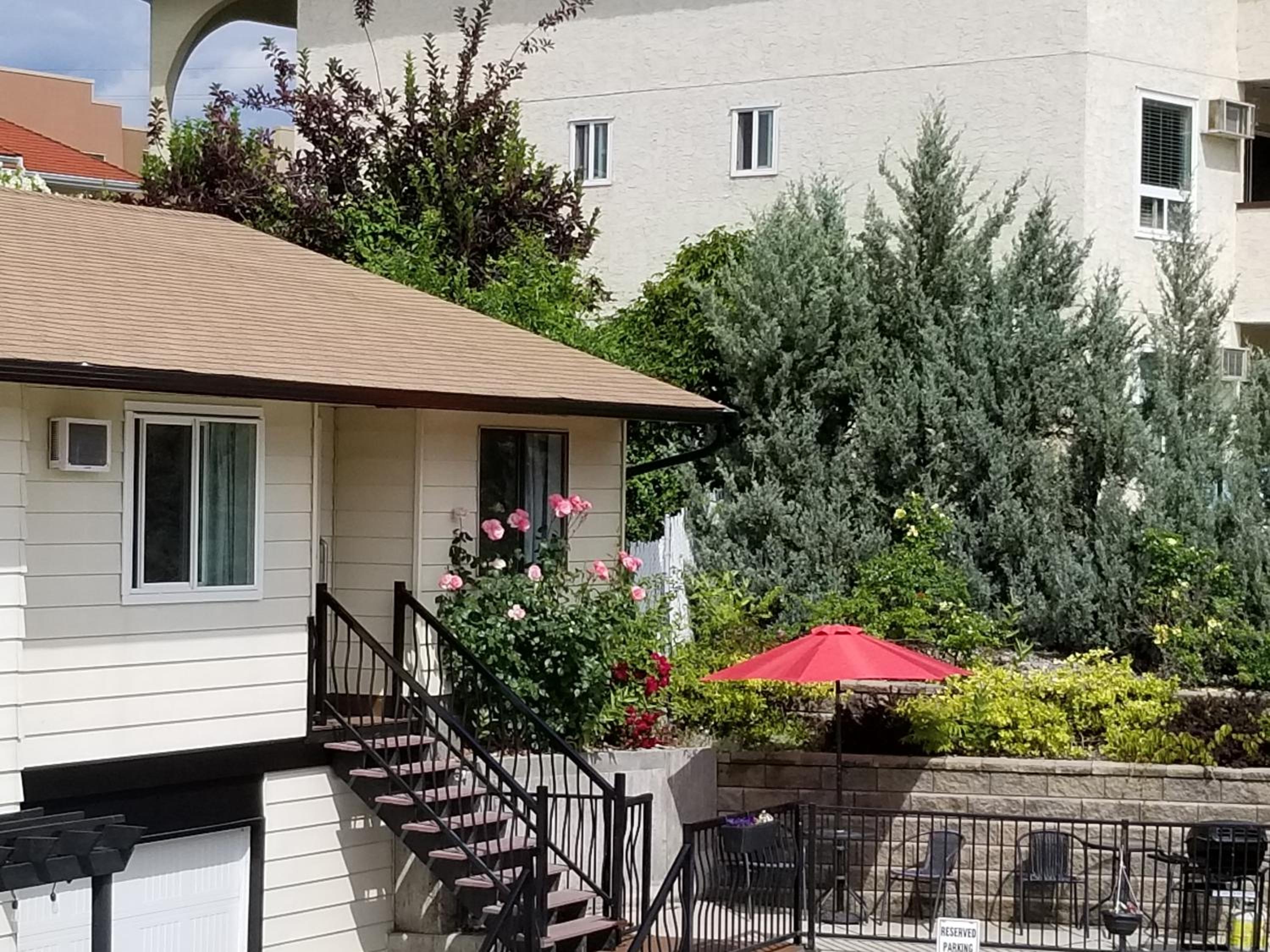 Osoyoos Lakeview Inn & Suites