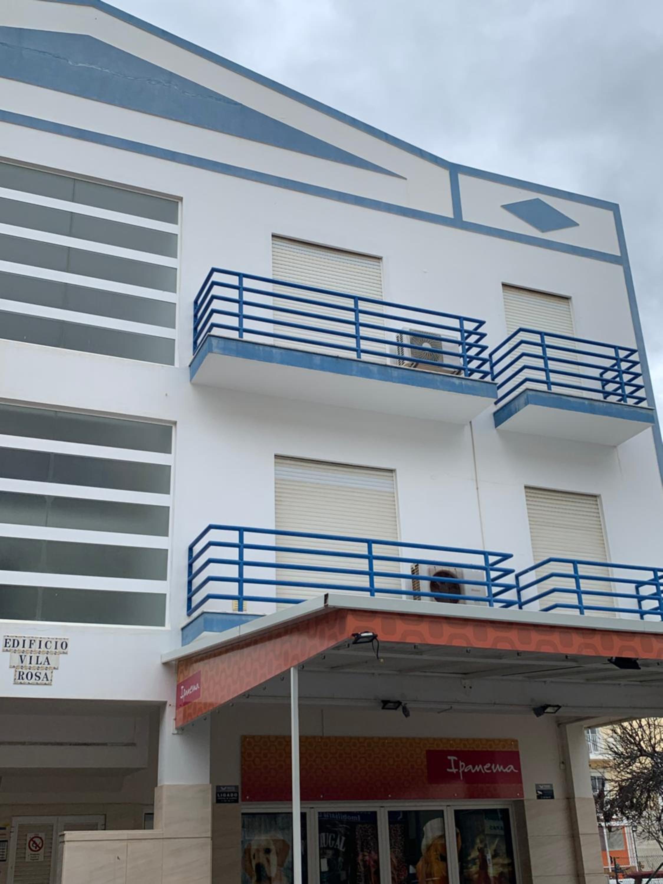 Hotel T1 Luminoso junto à Praia - Image 1