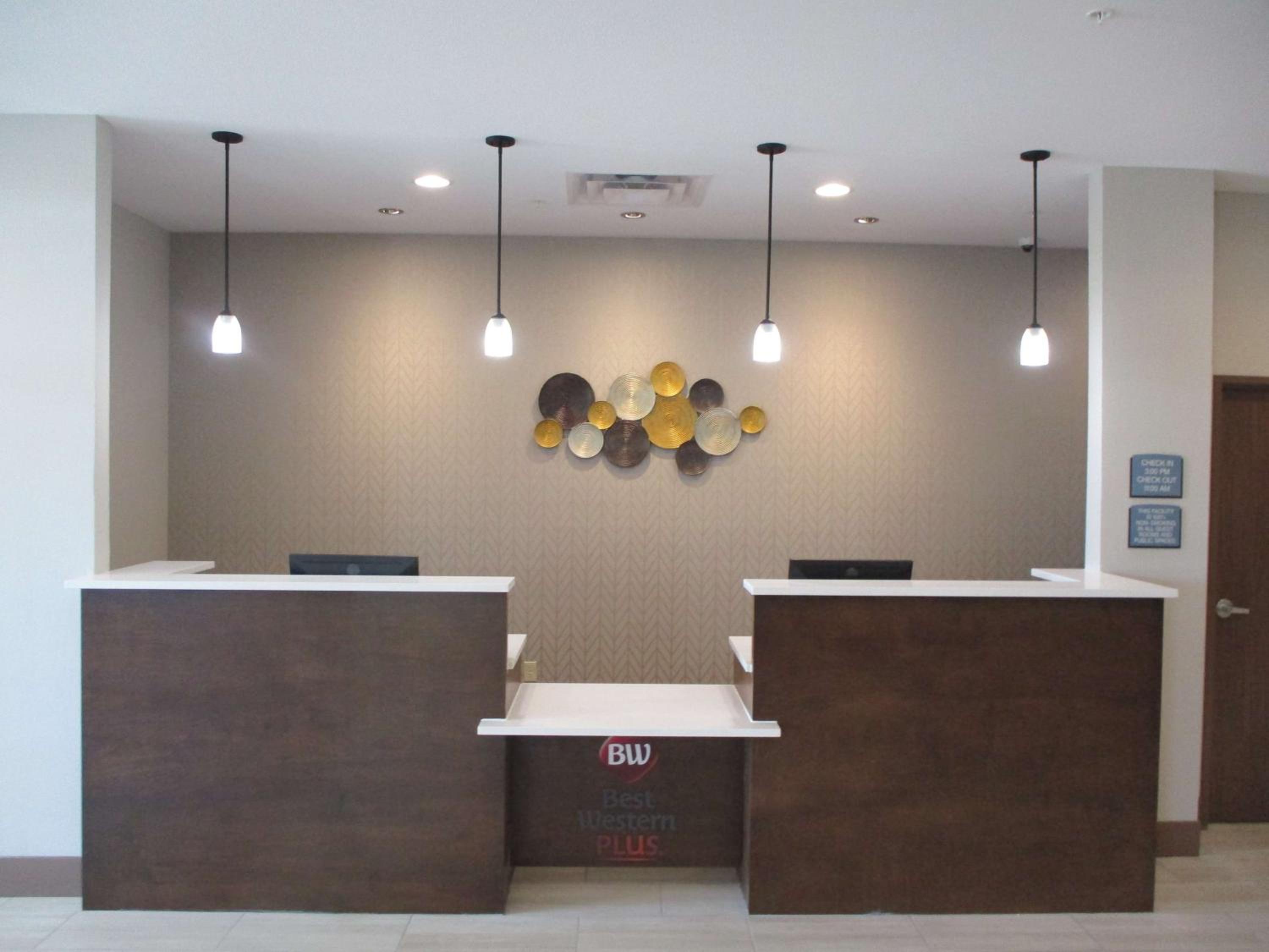Jacksonville Vacations - La Quinta Inn  Suites by Wyndham Jackson-Cape Girardeau - Property Image 8