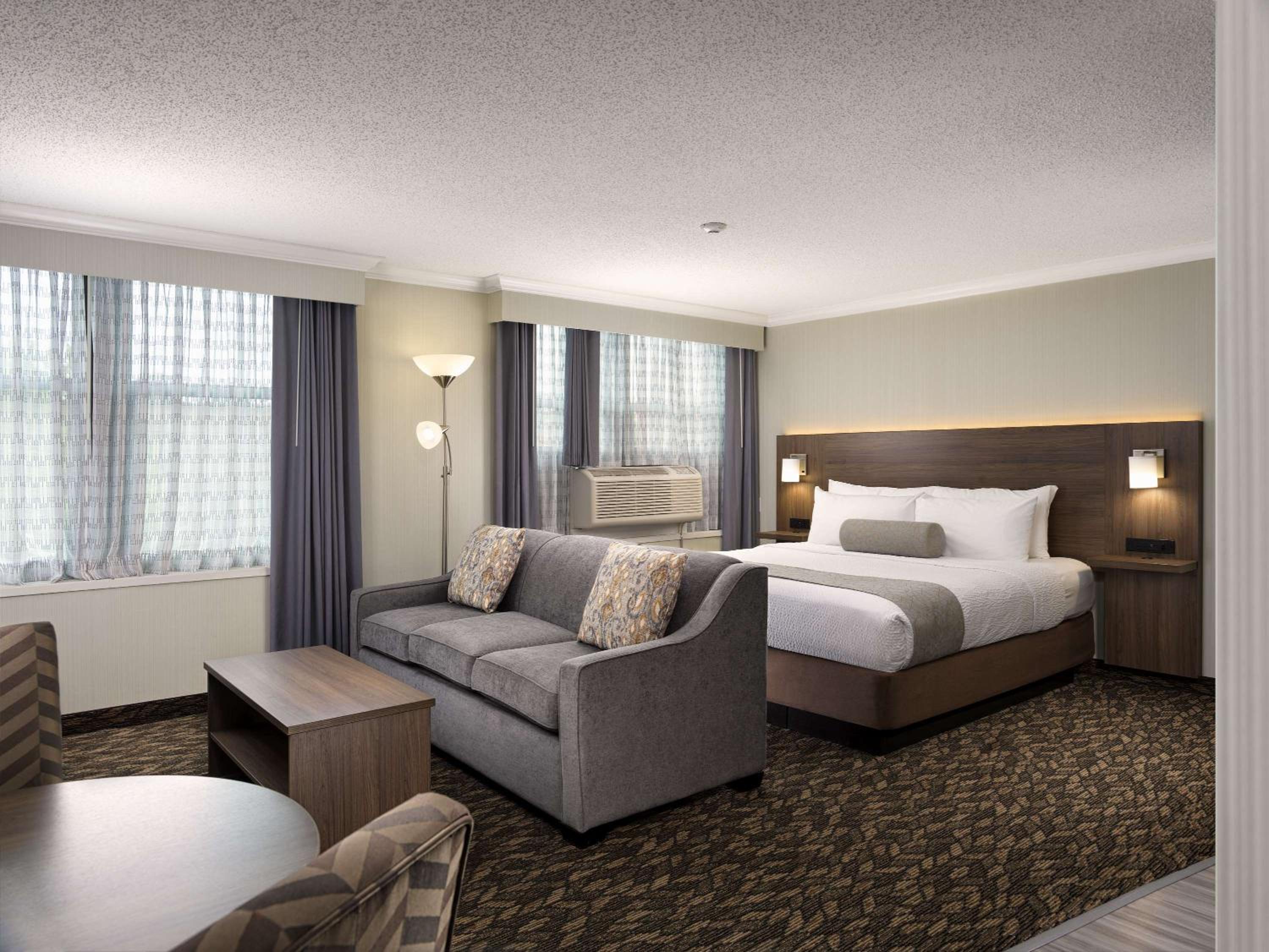 BEST WESTERN PLUS Carlton Plaza Hotel-1