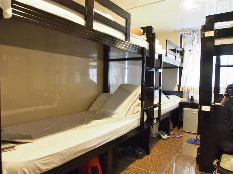 BOHOL HOSTEL Dhillon Hotels HK Block D 24 HOUR RECEPTION 10th floor Block D CHUNGKING MANSION