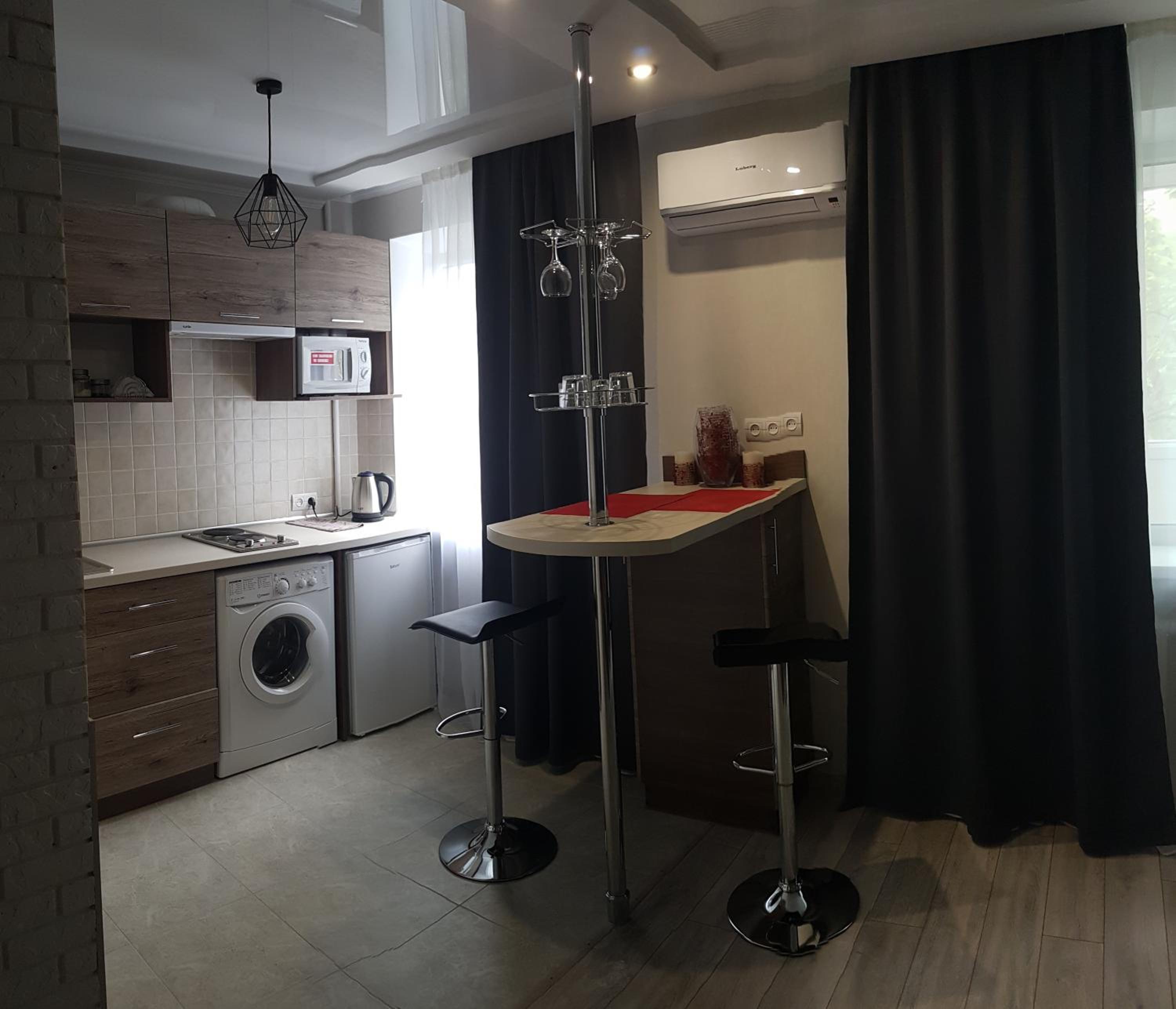 LOFT studio Apartment on Teslenkа street view 2