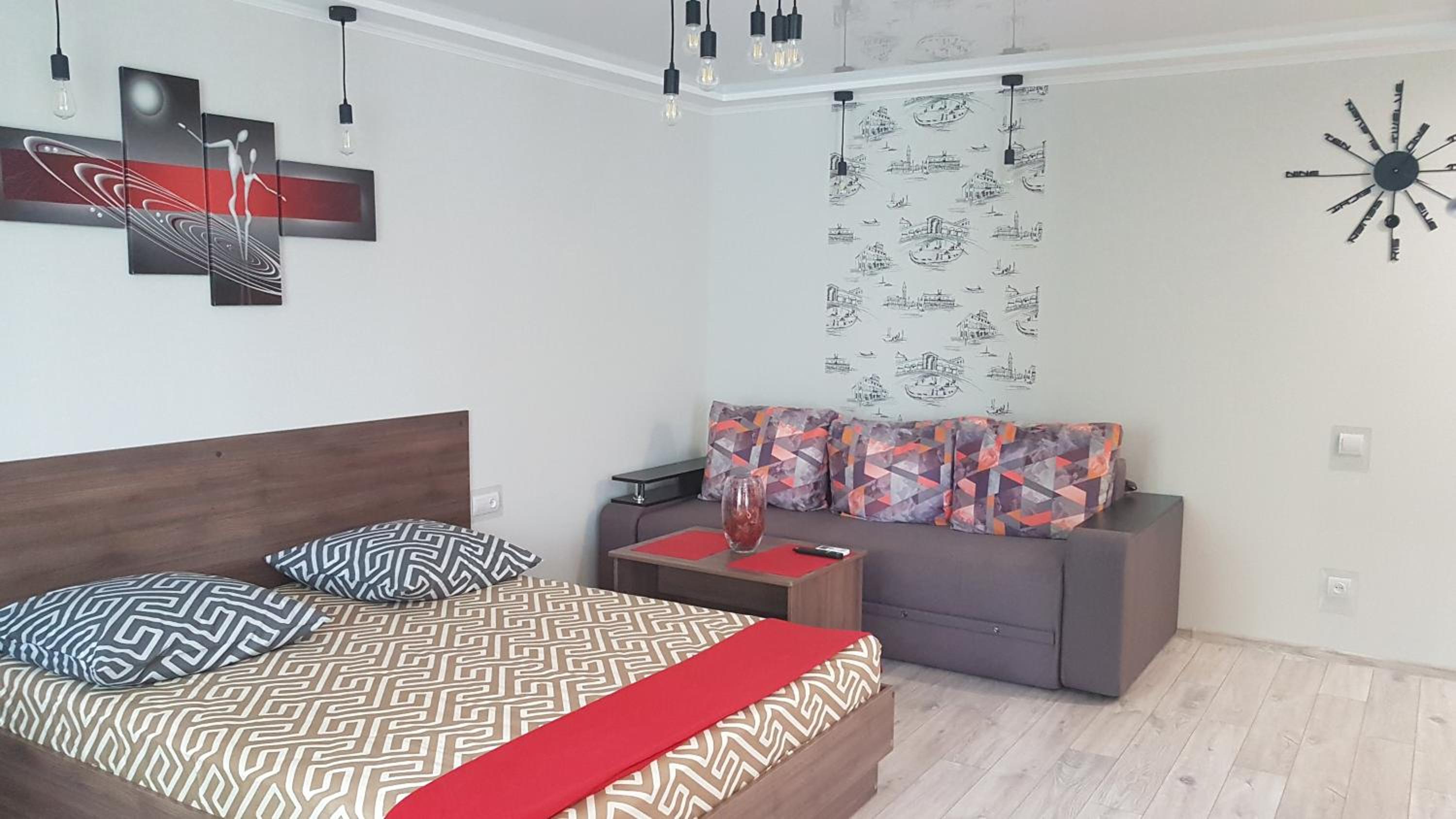 LOFT studio Apartment on Teslenkа street view 3