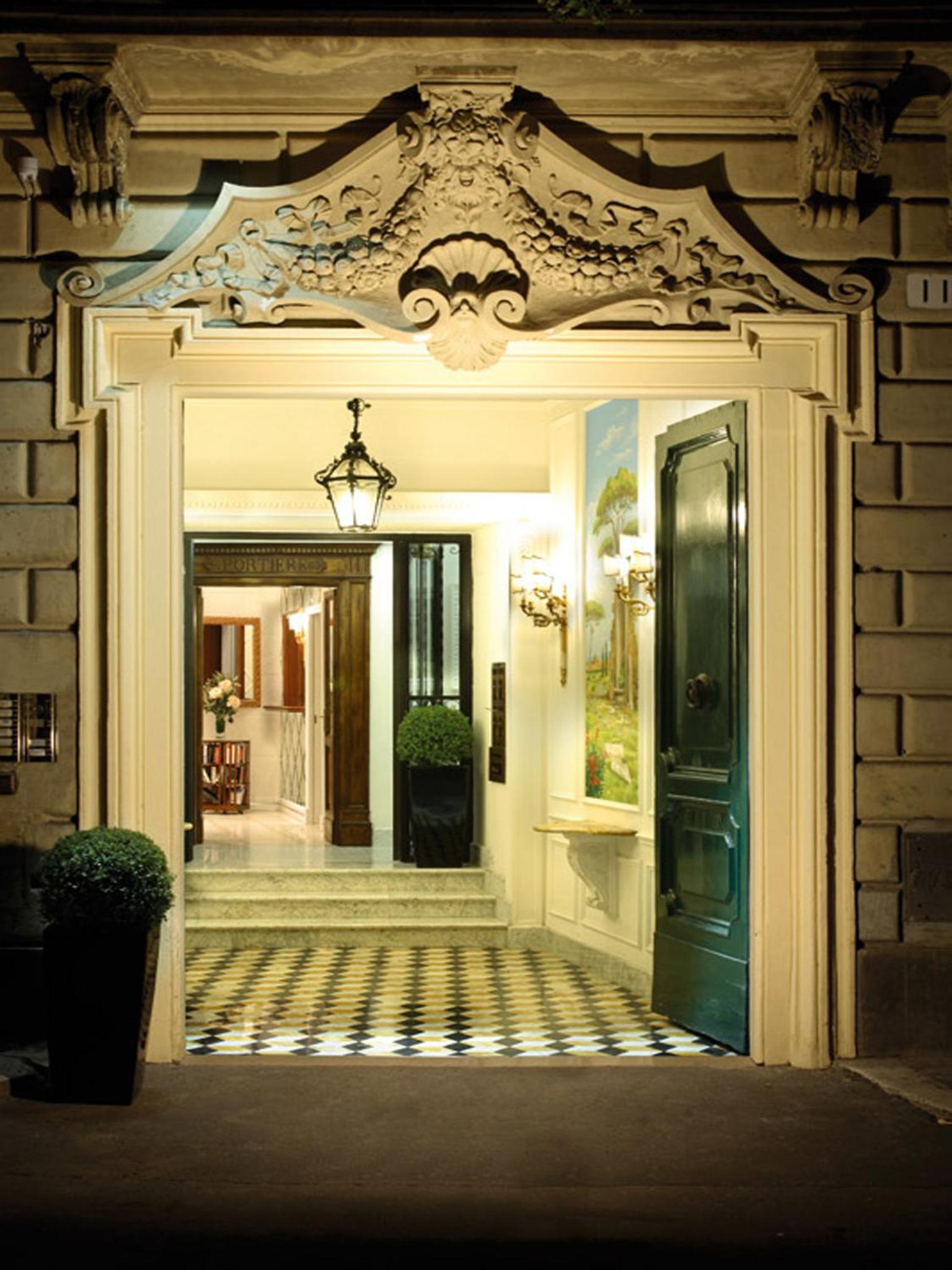Suite Opera Rooms-0