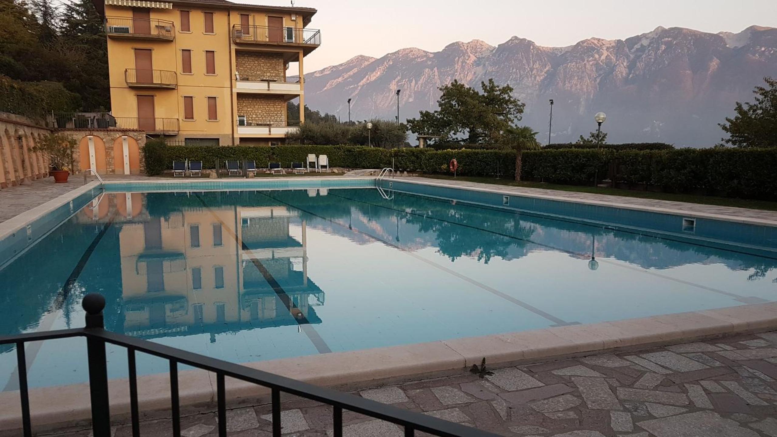 Appartamento Tobias 201 La Portella by Gardadomusmea photo 3