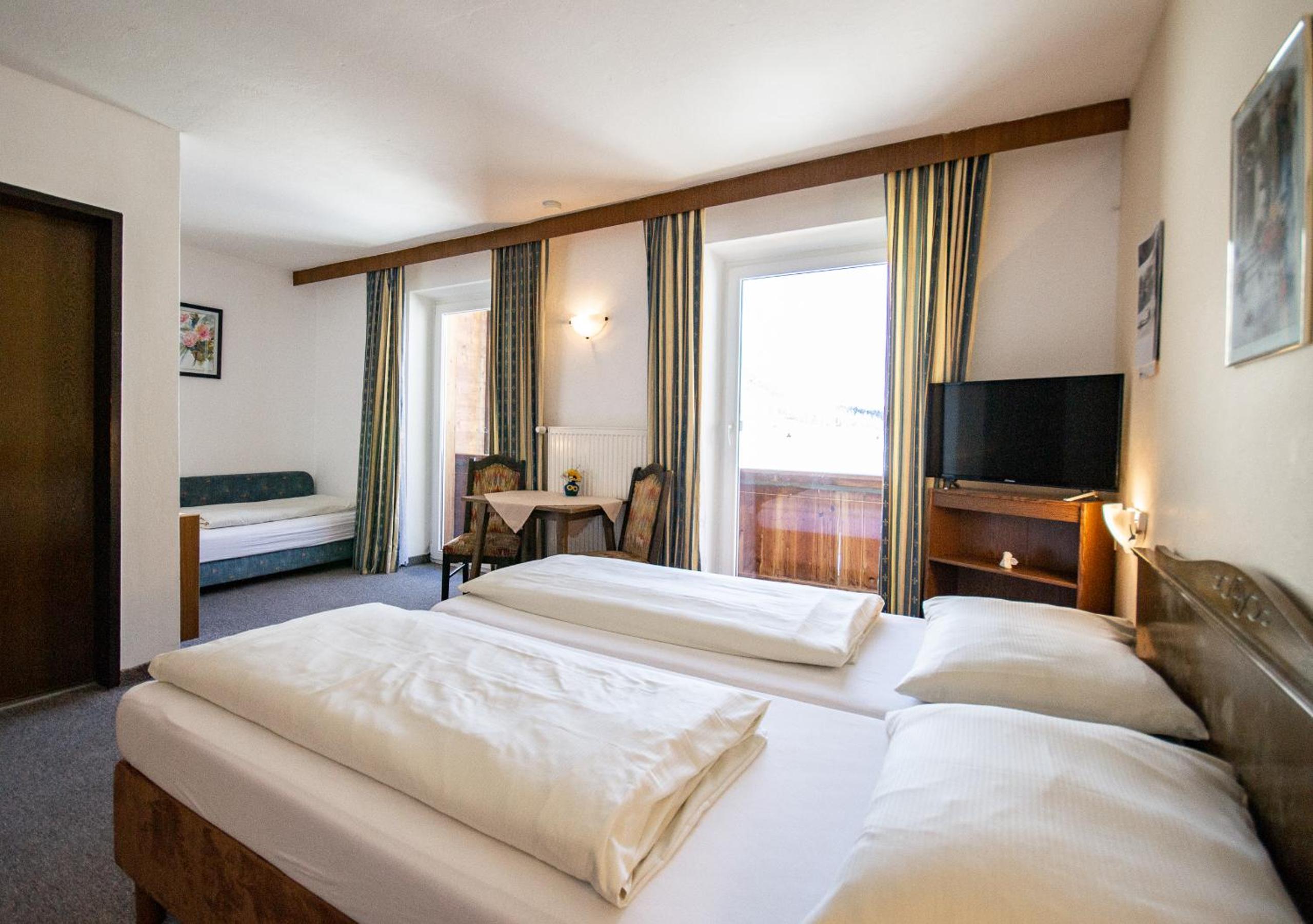Pension Nina & Gasthof Alpenrose