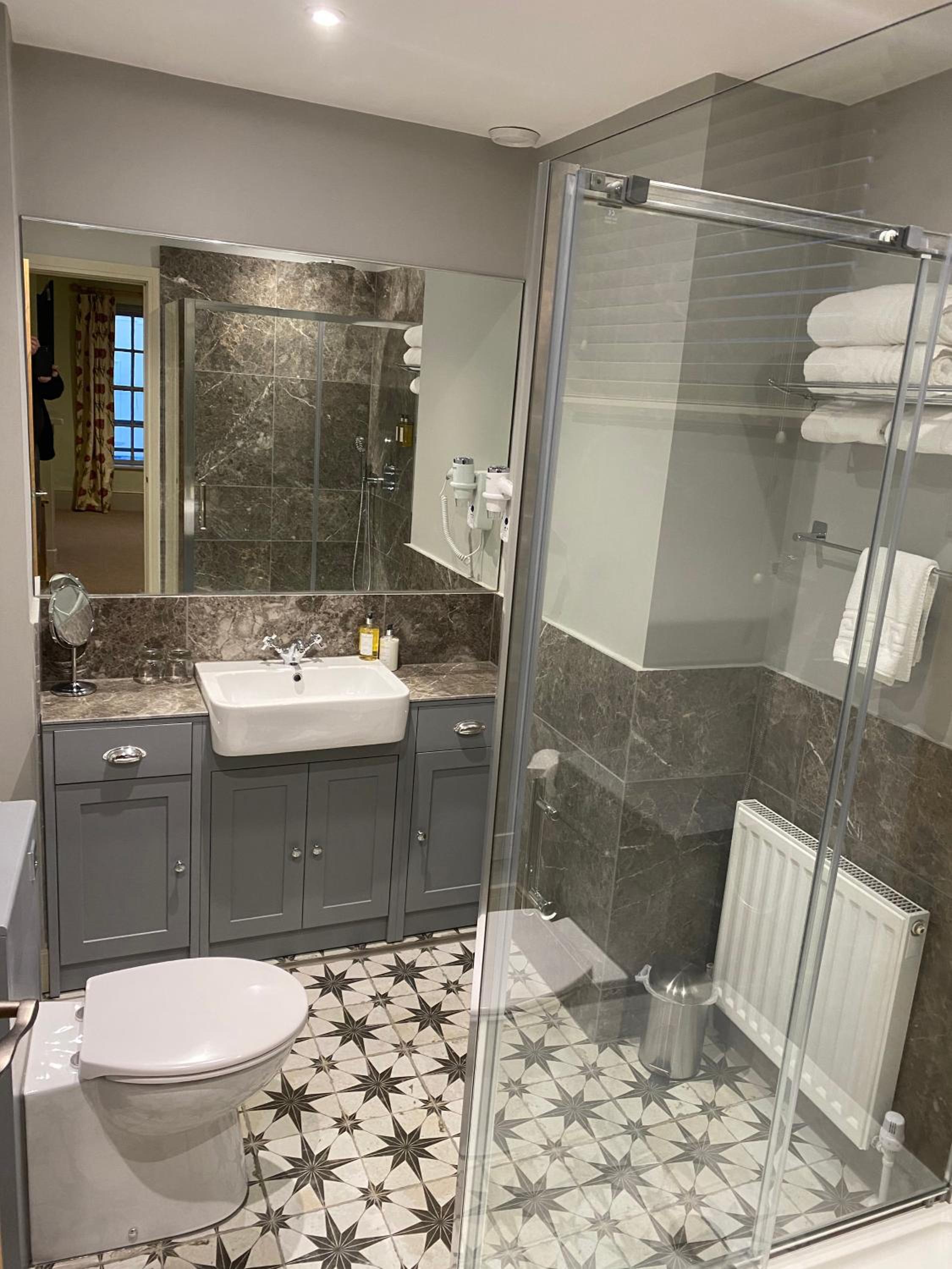 Devizes Vacations - The Peppermill Town house Hotel  Restaurant - Property Image 12