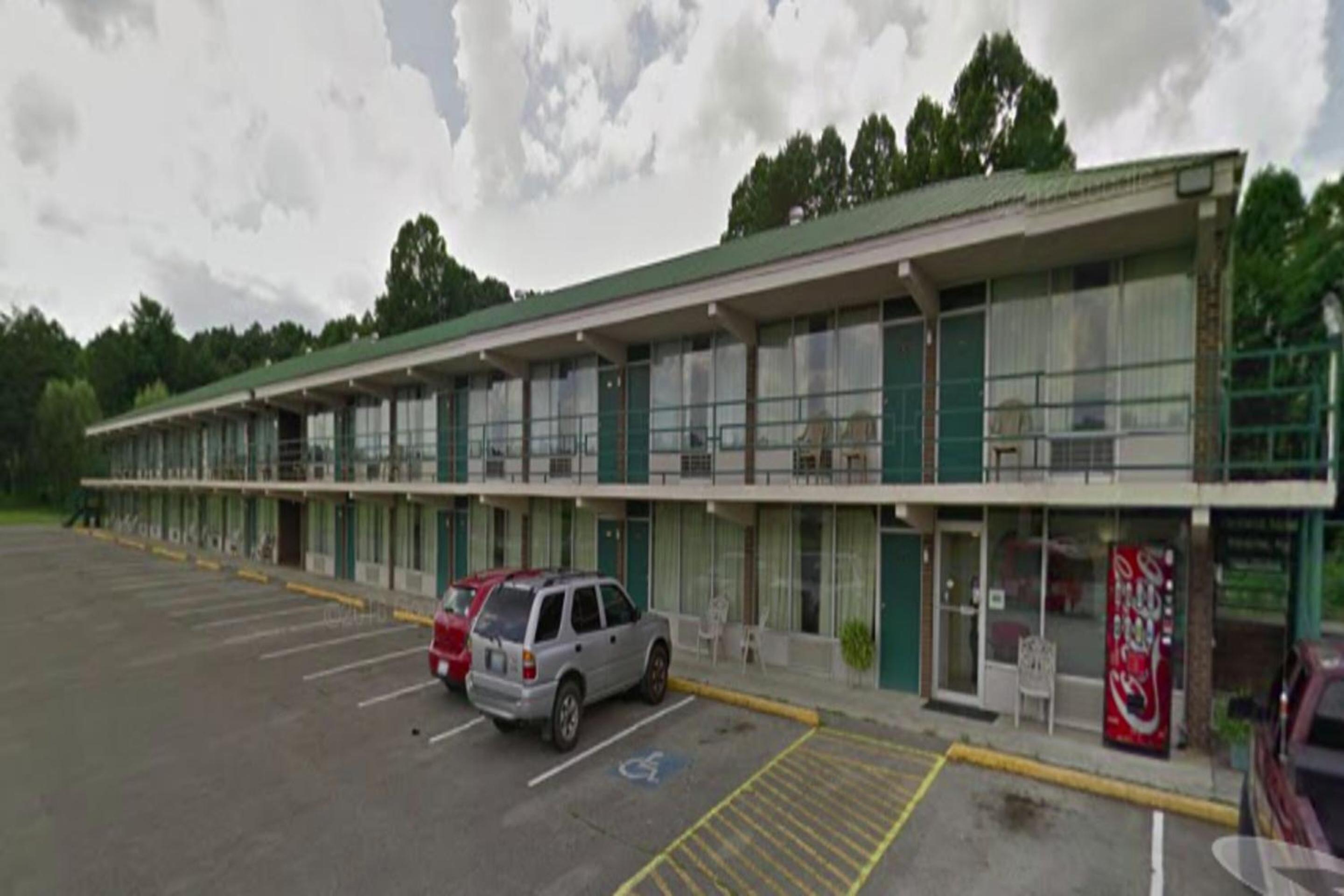 OYO Hotel Whitely City Hwy 27 KY view 3