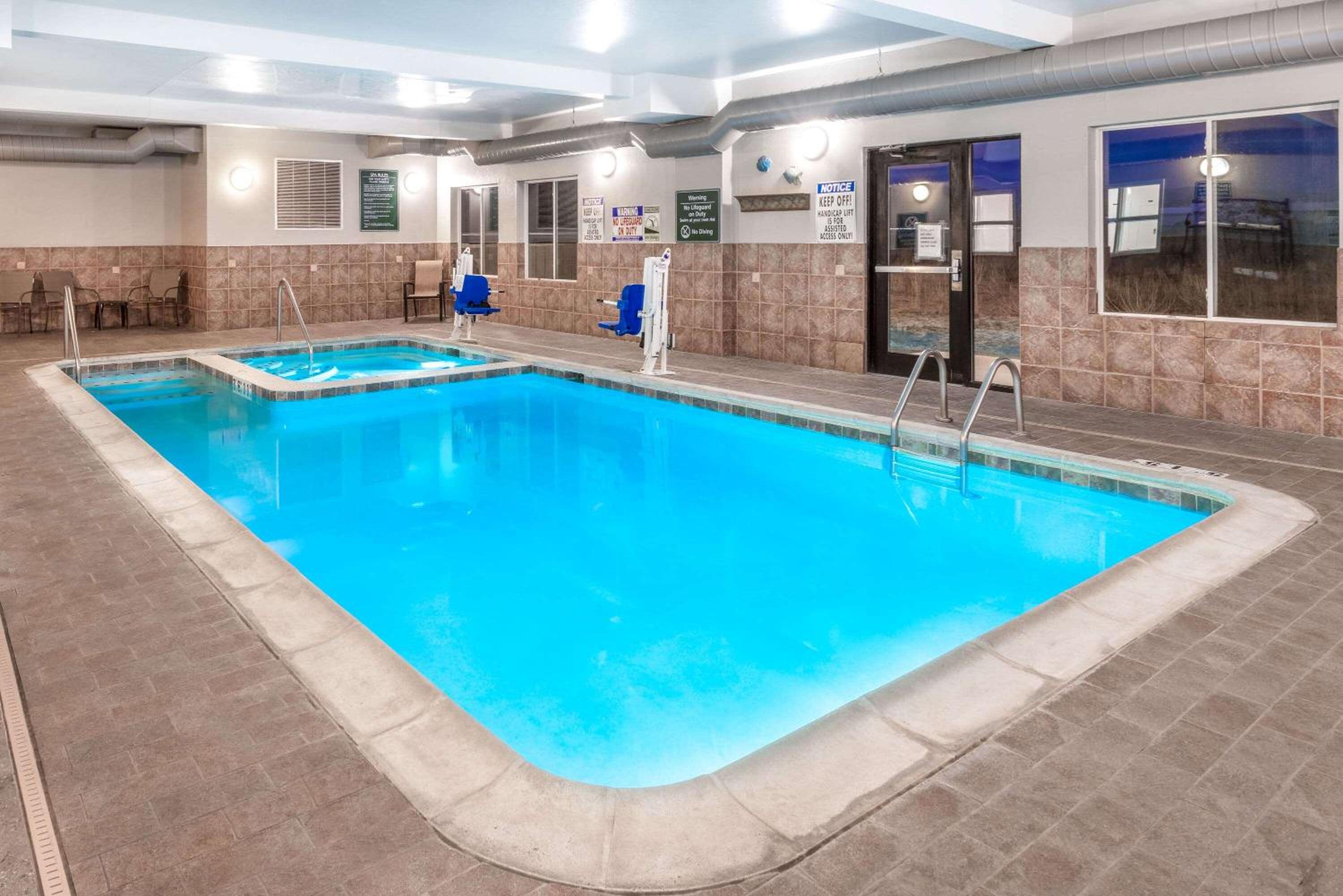 La Quinta by Wyndham Rifle - Property Image 3