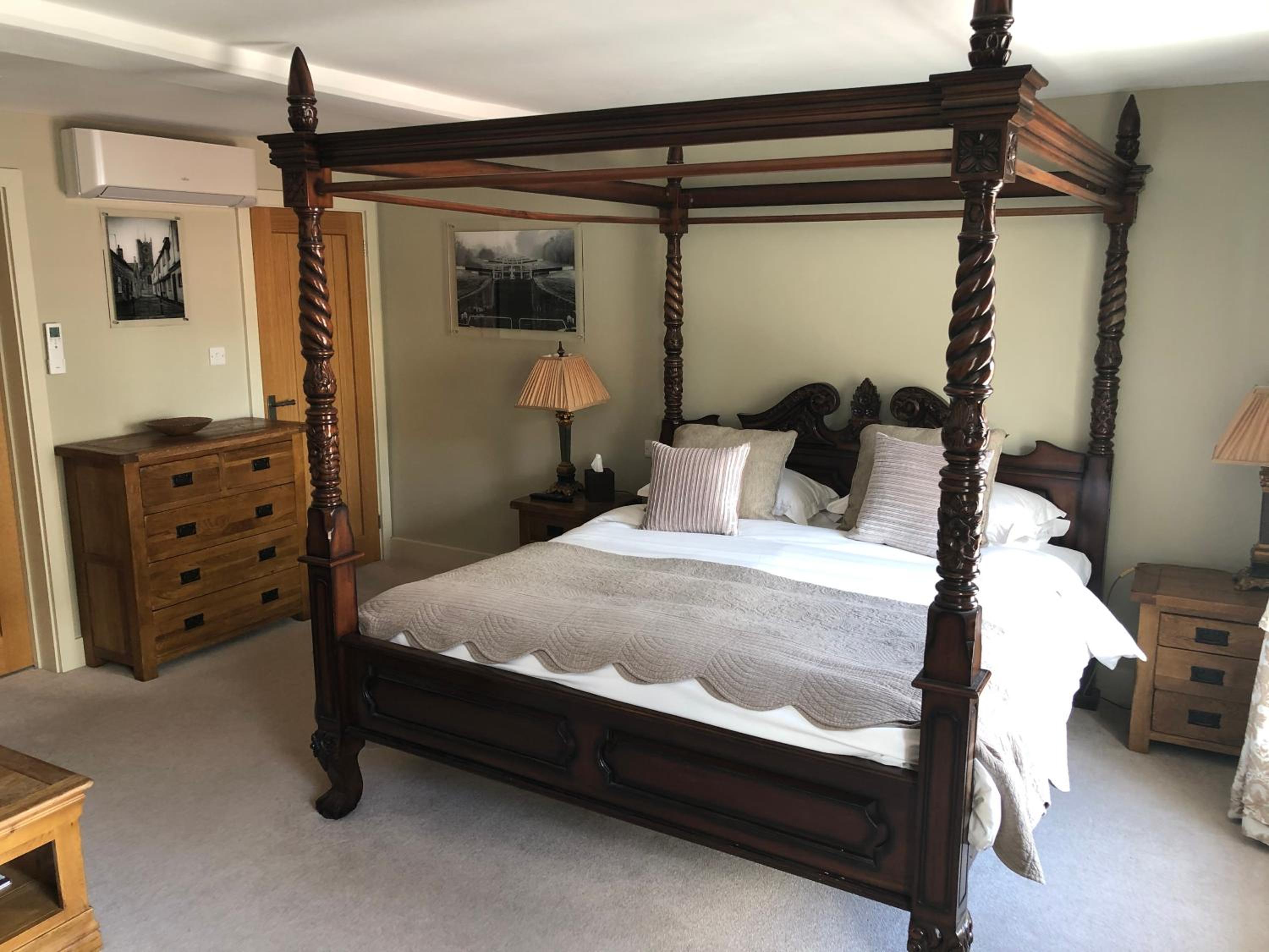 Devizes Vacations - The Peppermill Town house Hotel  Restaurant - Property Image 17