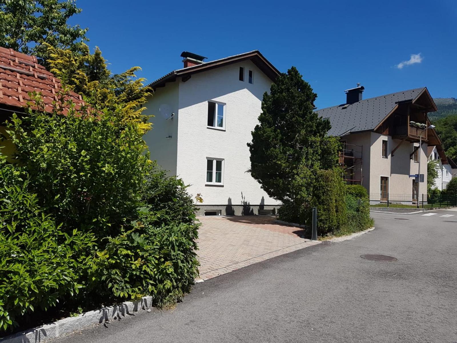 Apartment 11