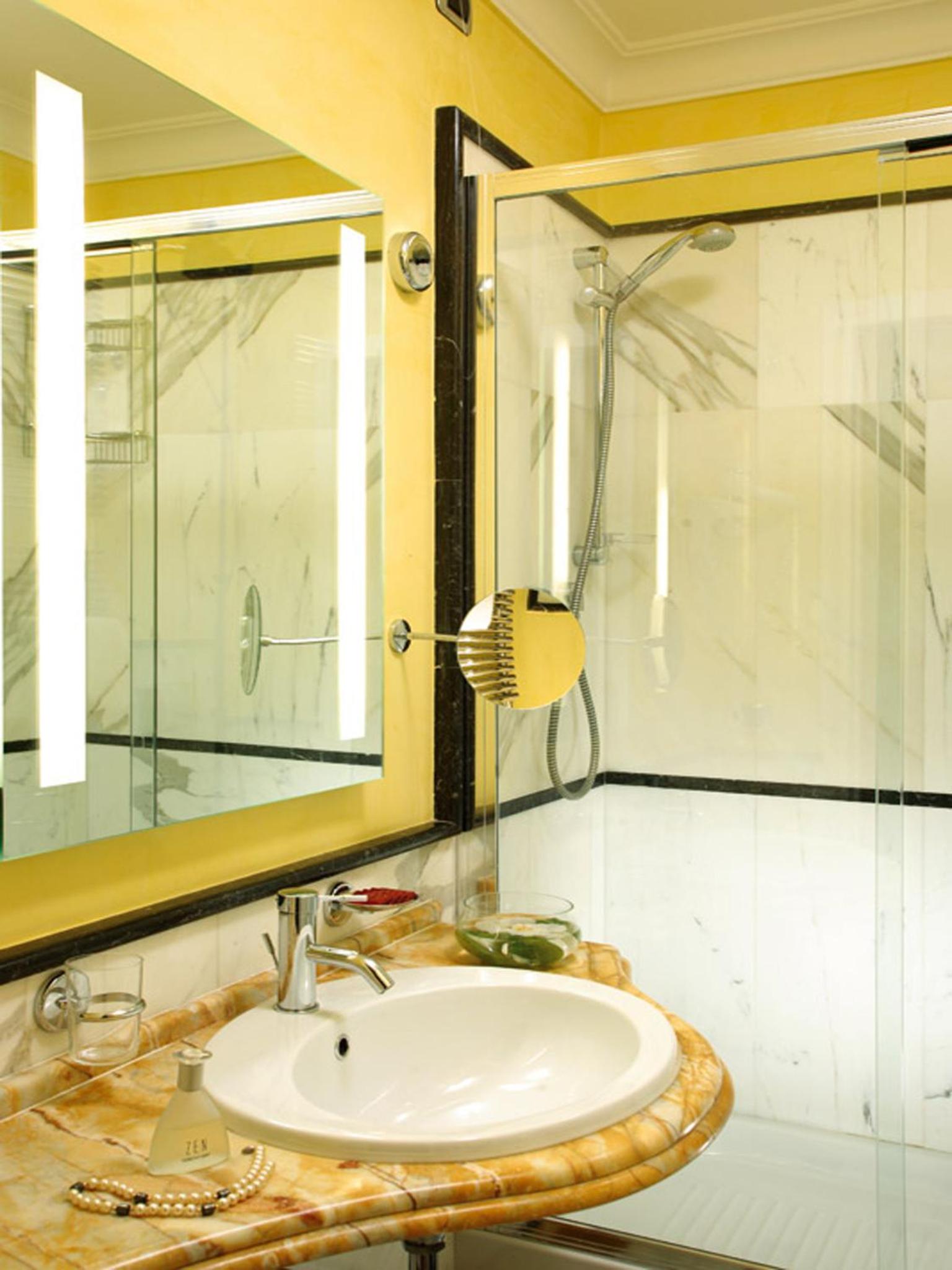 Suite Opera Rooms-2