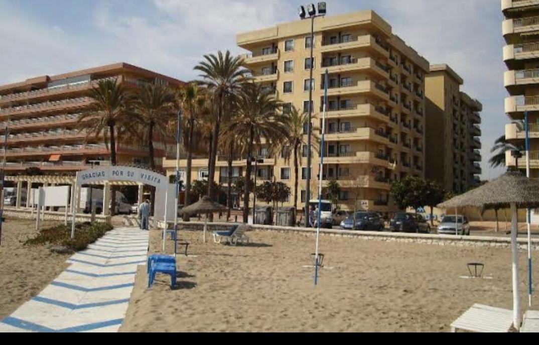 APARTAMENTO RONDA 4 BOLICHES Primera línea de playa