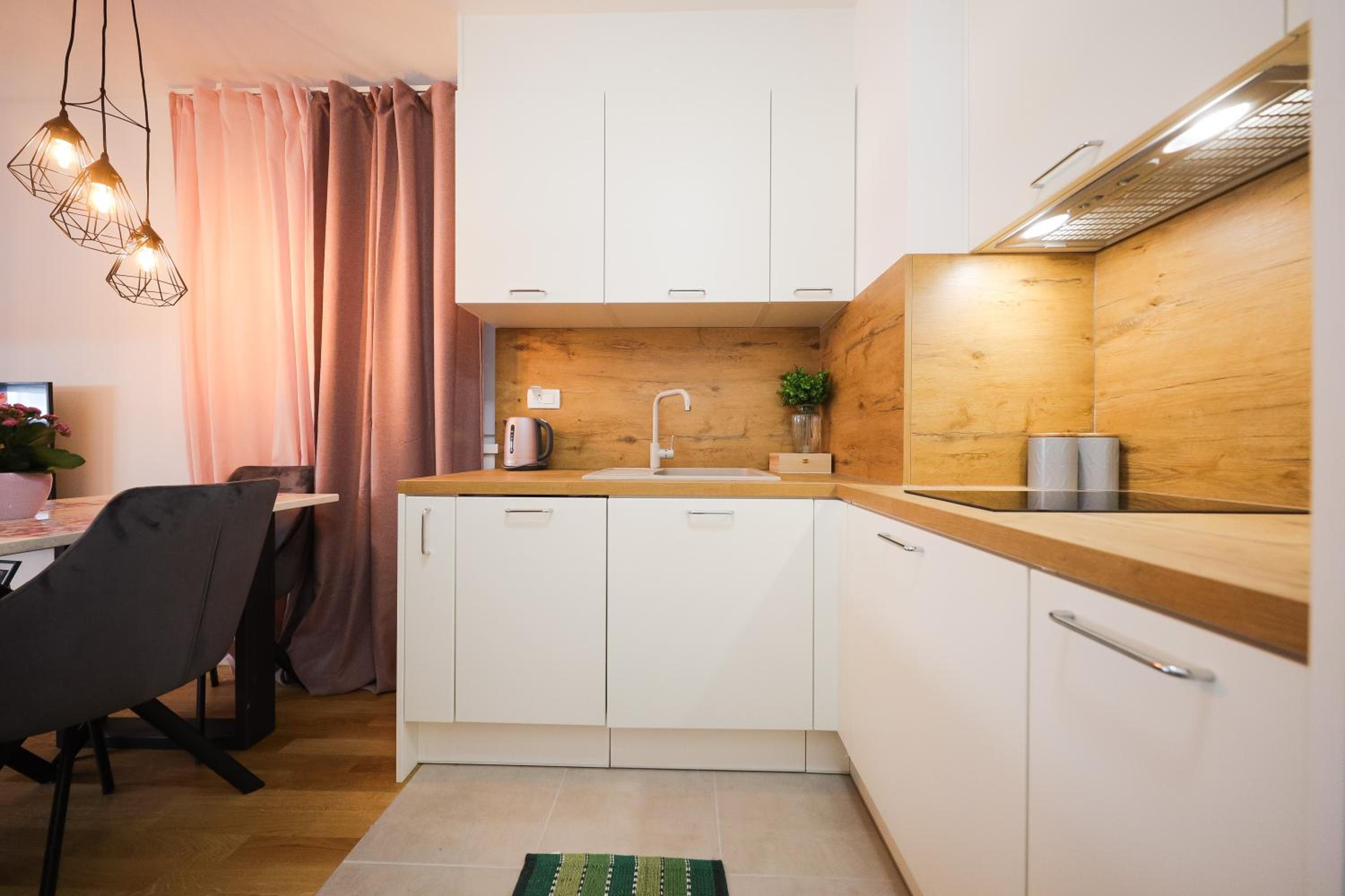 Cherry Apartment view 5