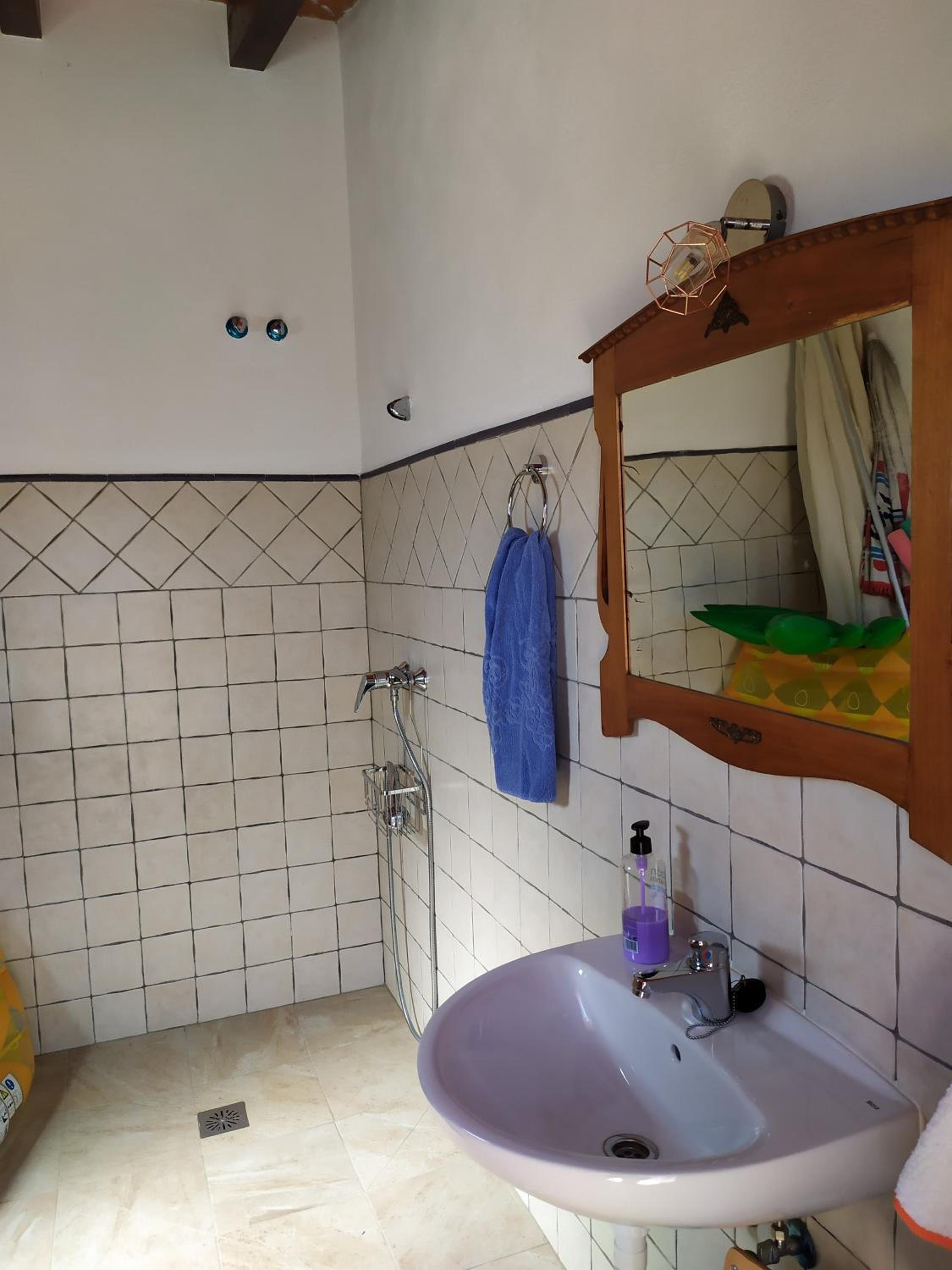 Photo 42