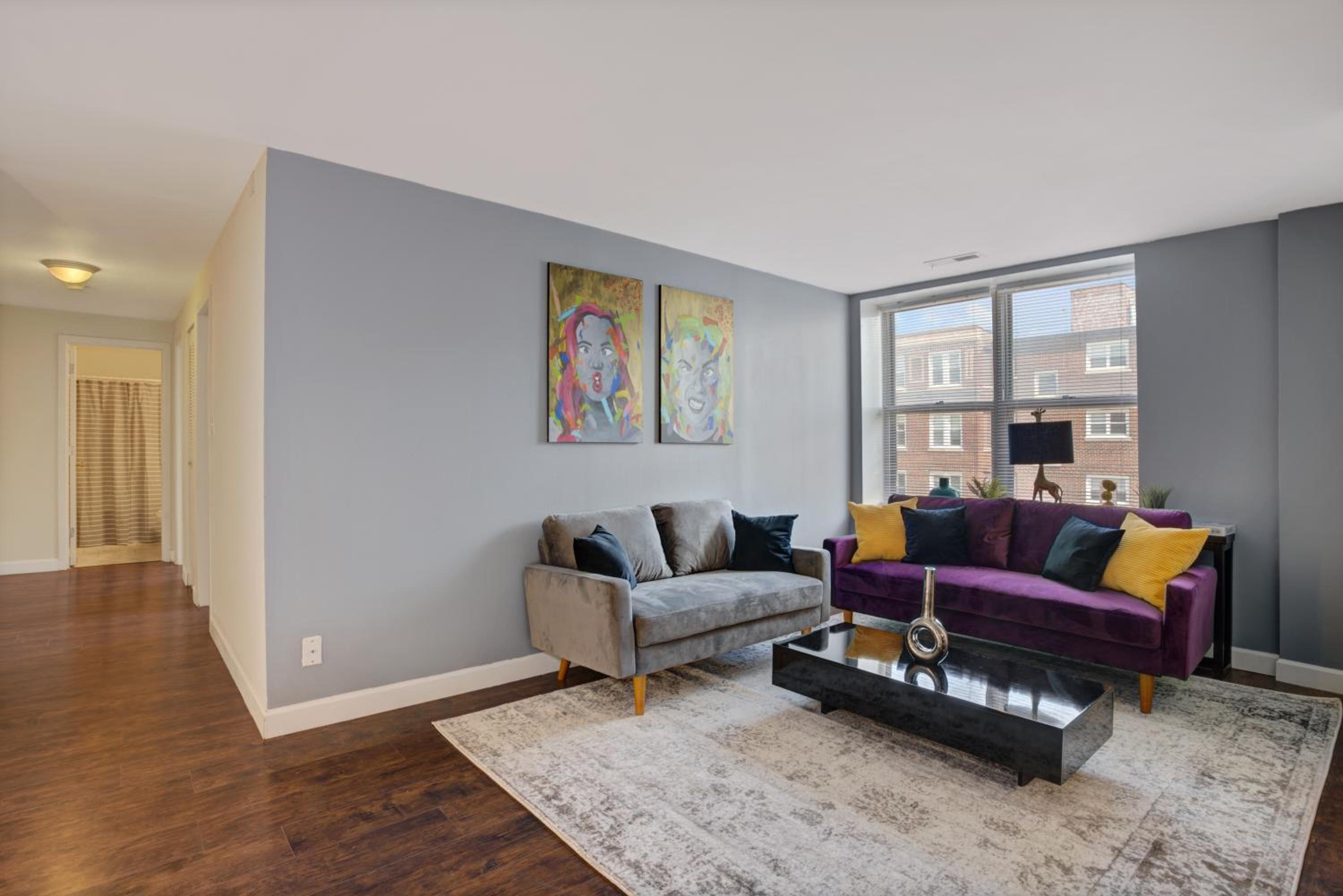 Plush Living next to Forest Park/BJC/Zoo/WashU view 4