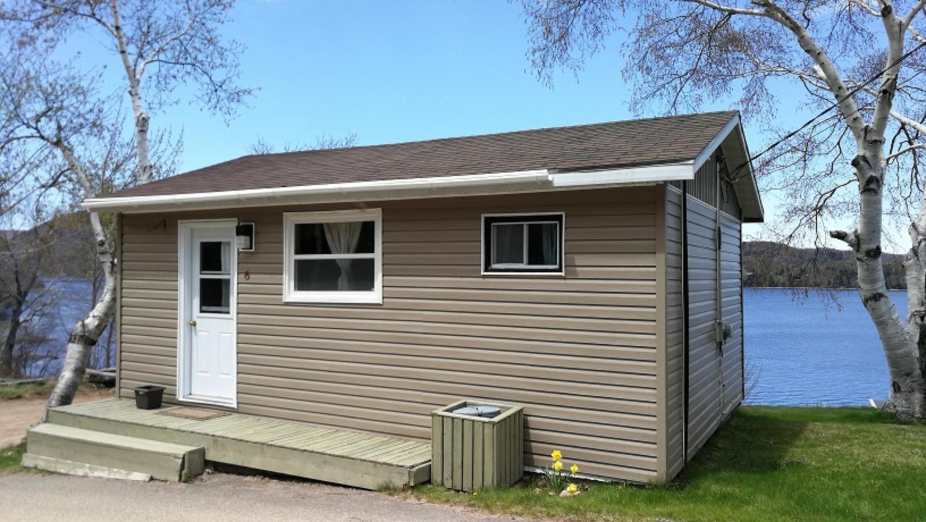Knotty Pine Cottages, Suites & Motel Rooms