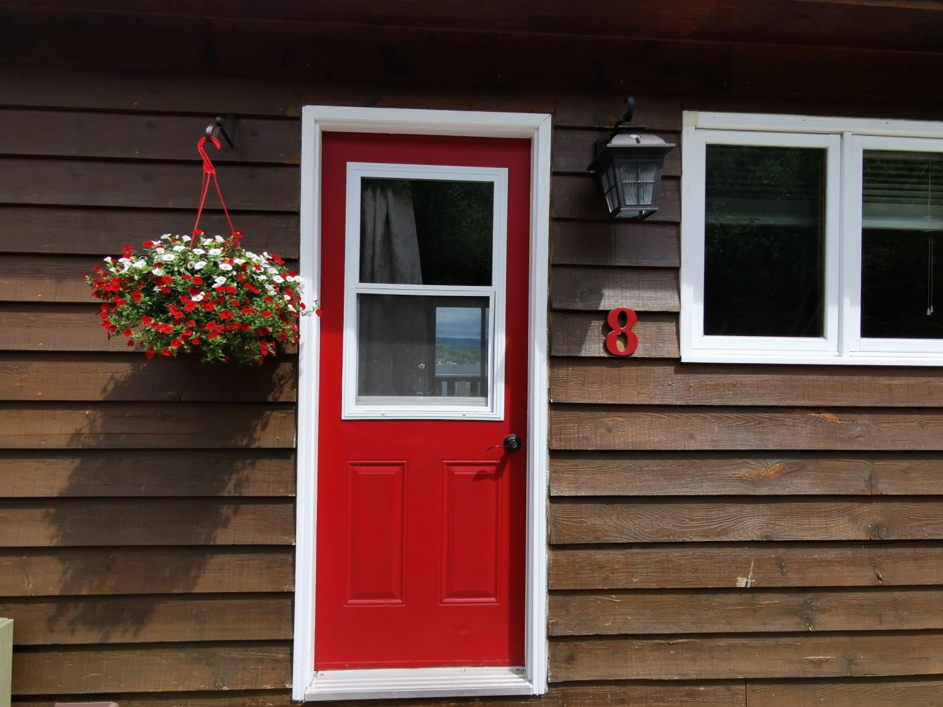 Knotty Pine Cottages, Suites & Motel Rooms