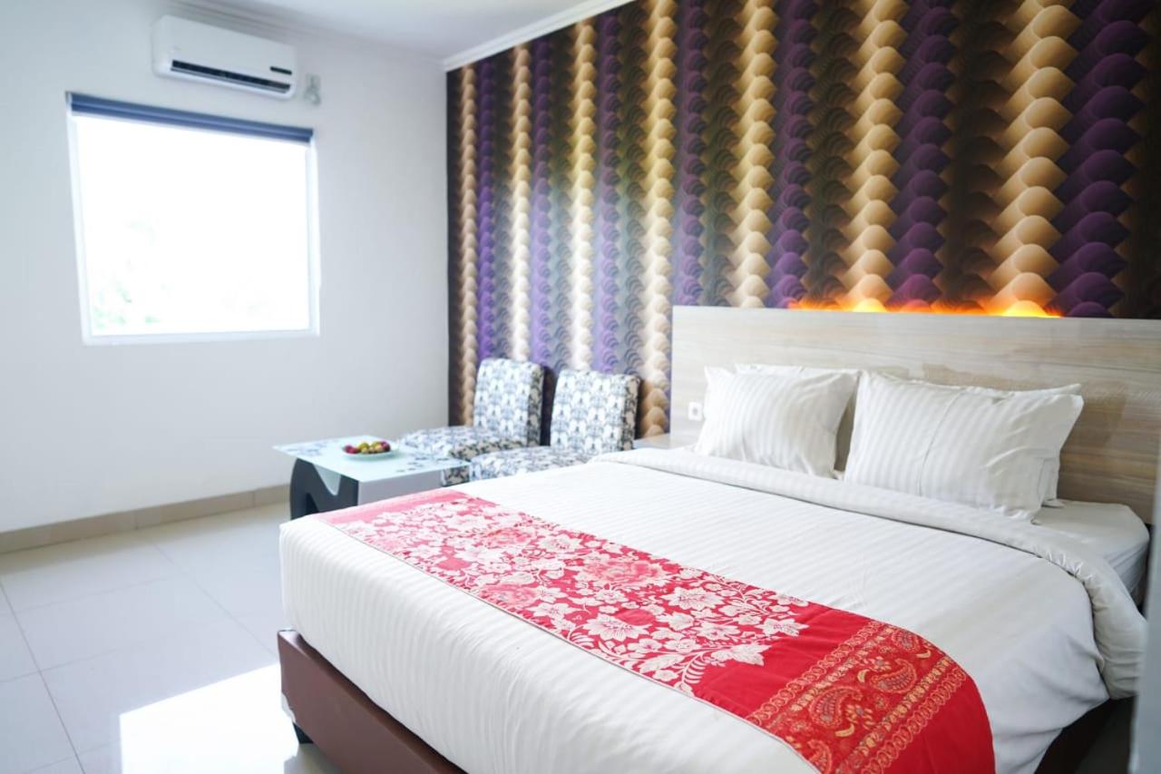 Mel's Inn Manado, Manado - 24
