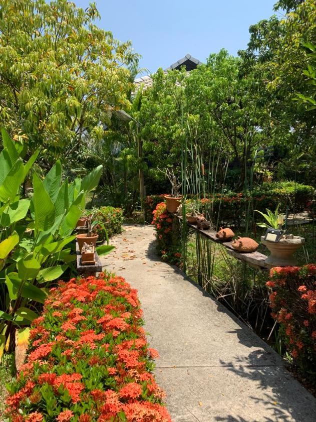 Baan Chai Thung Resort