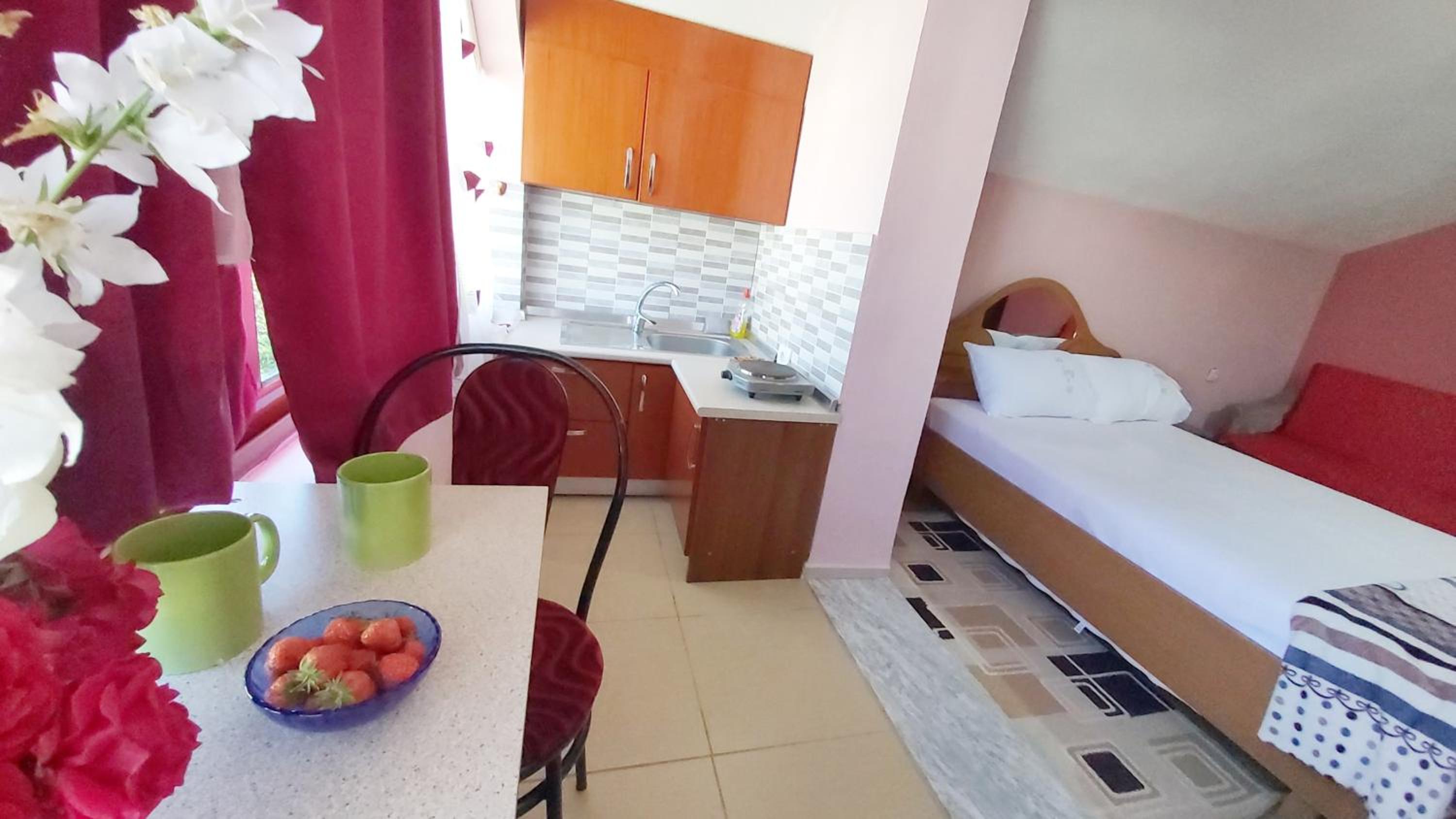 Guest House Pogradeci Lake Walk