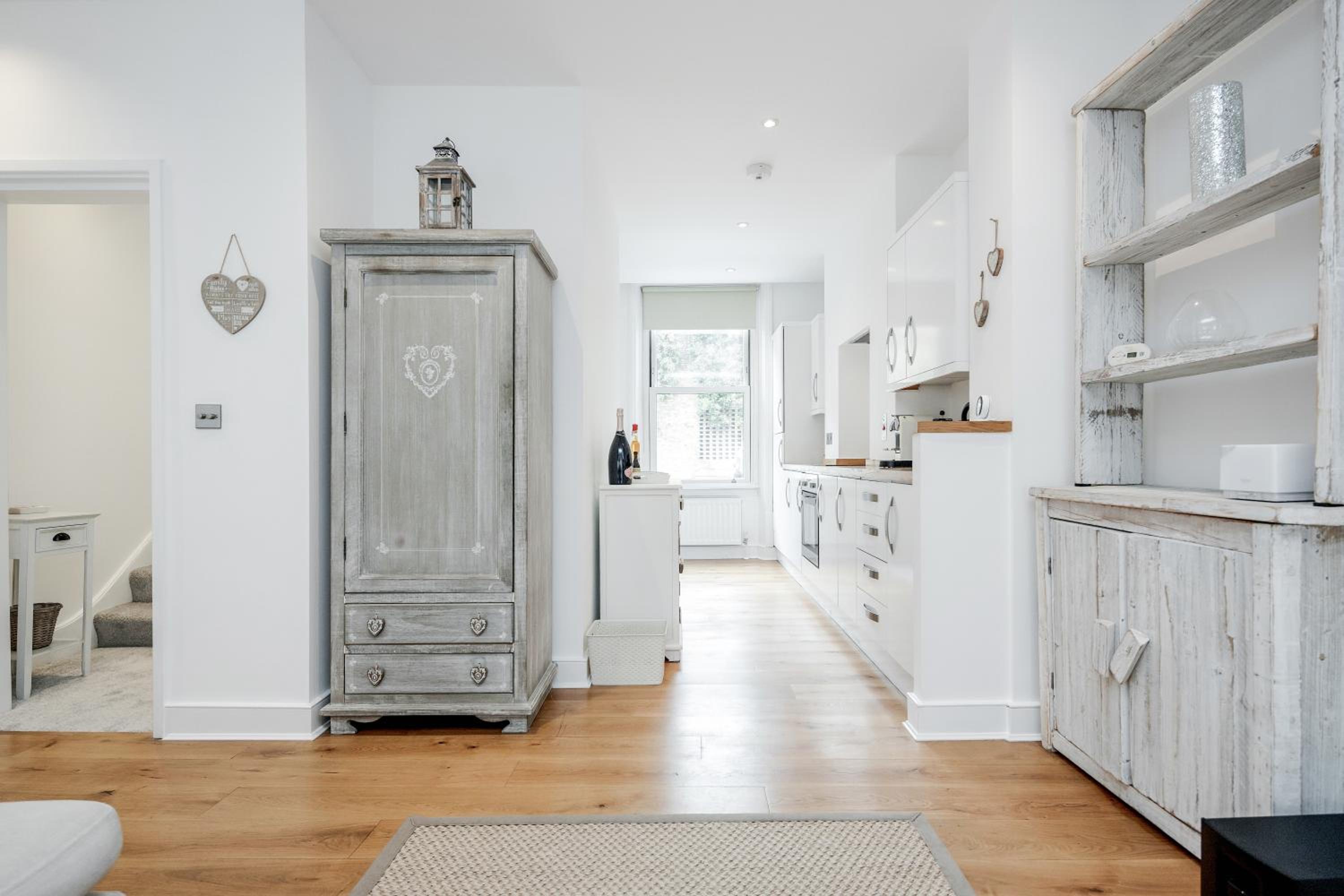 The white home near Kensington high st