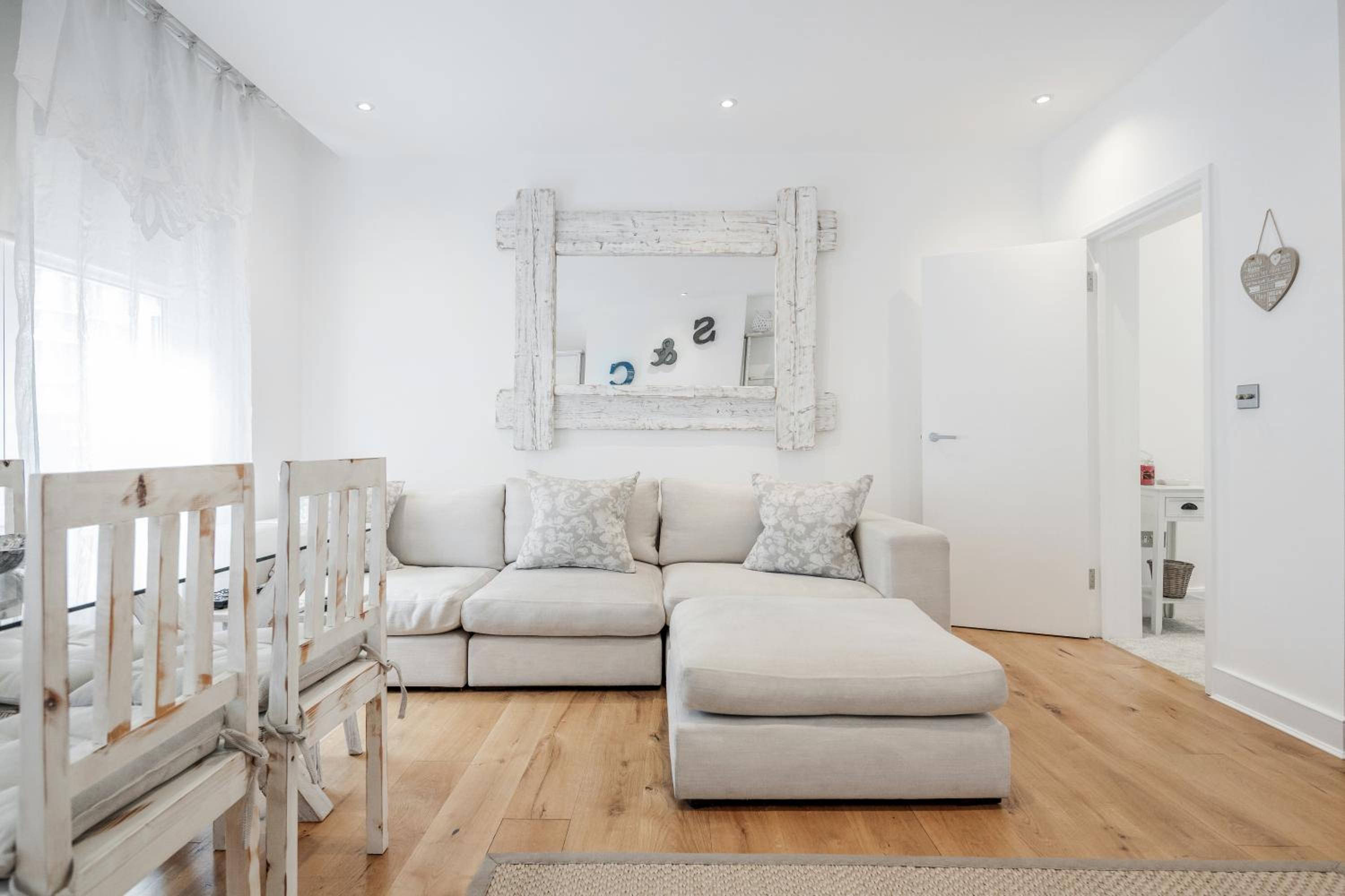 The white home near Kensington high st