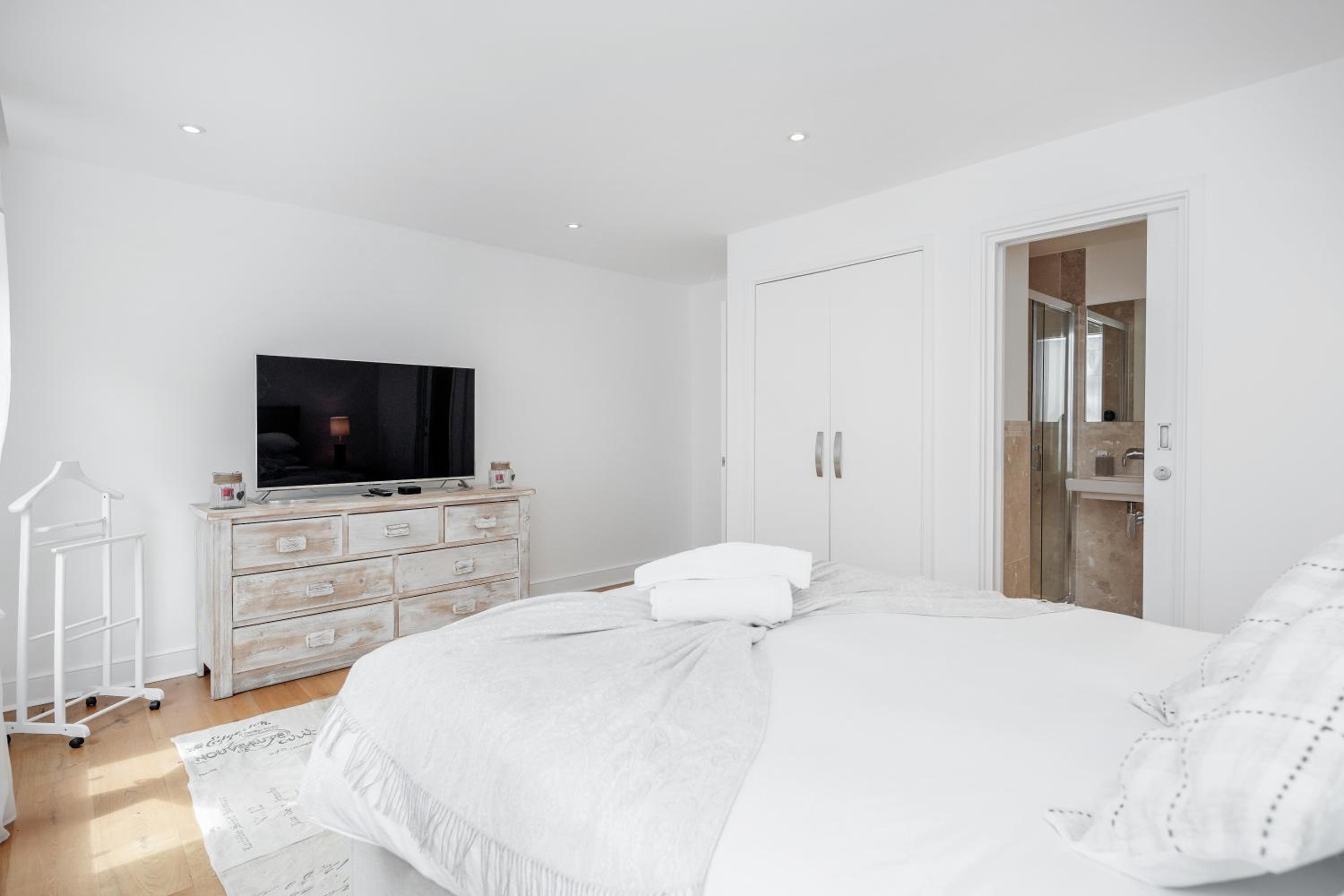 The white home near Kensington high st
