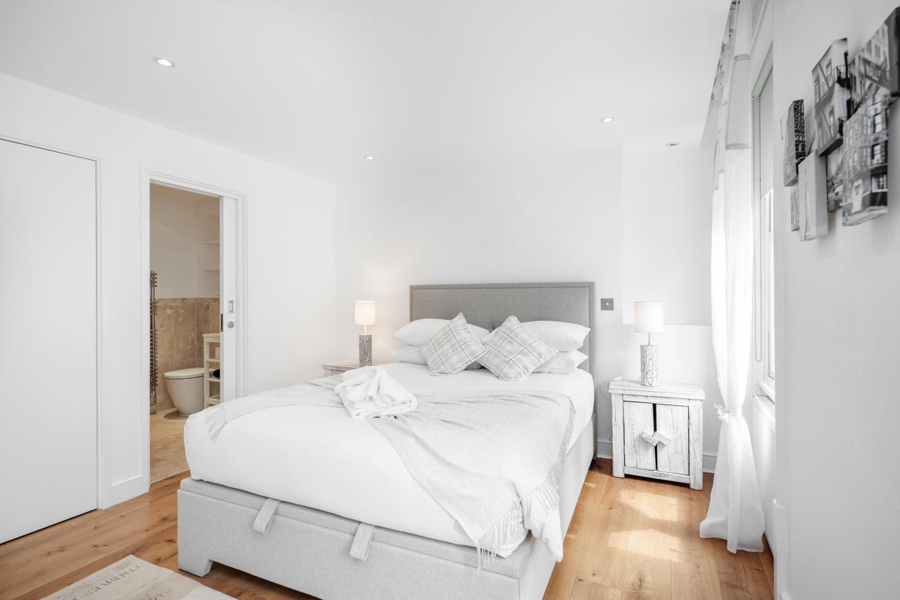 The white home near Kensington high st