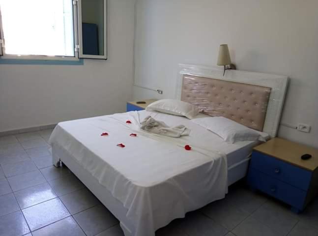 Houria House Sable D'or view 2