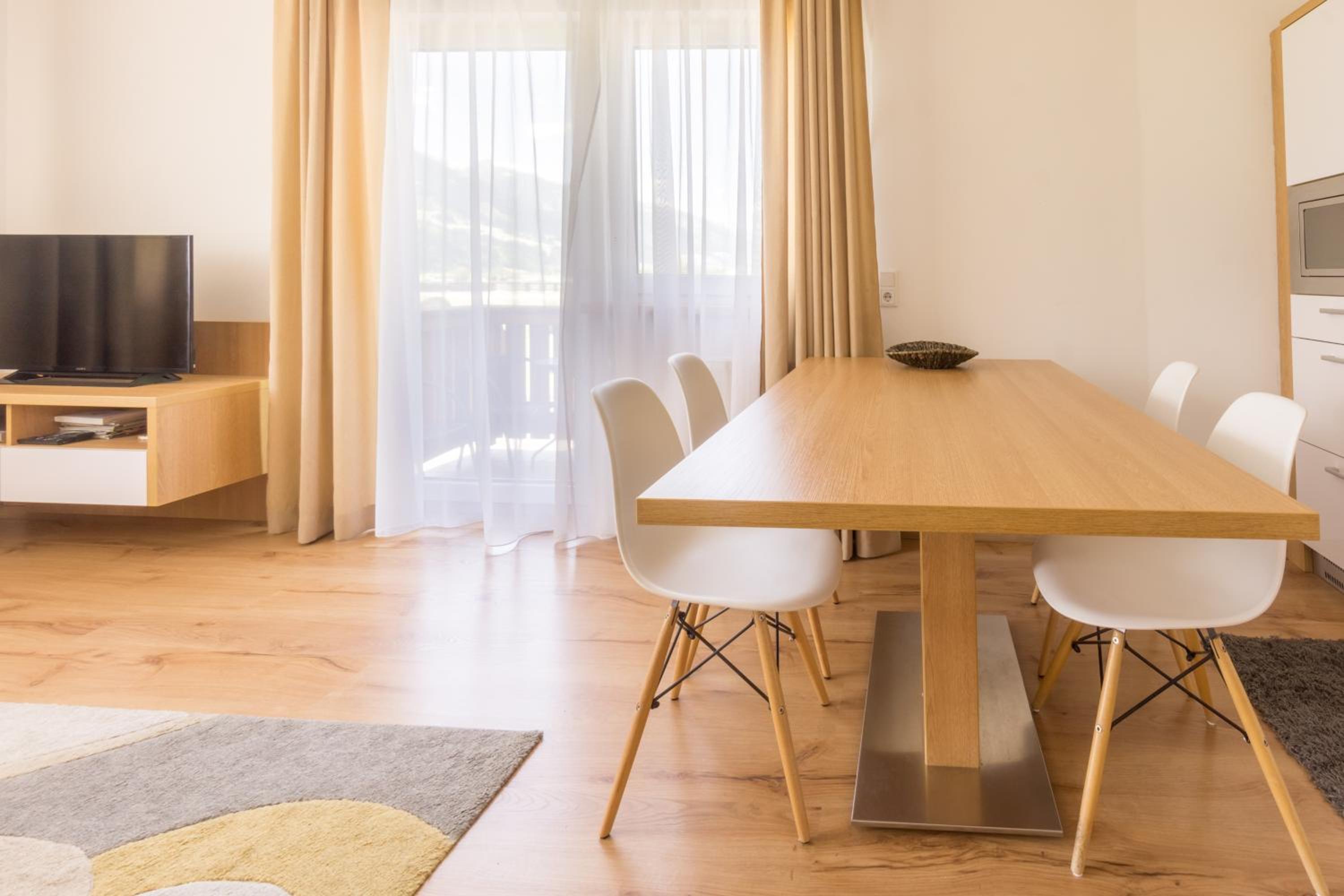 Praga Apartments & Restaurant Zell am See-Kaprun