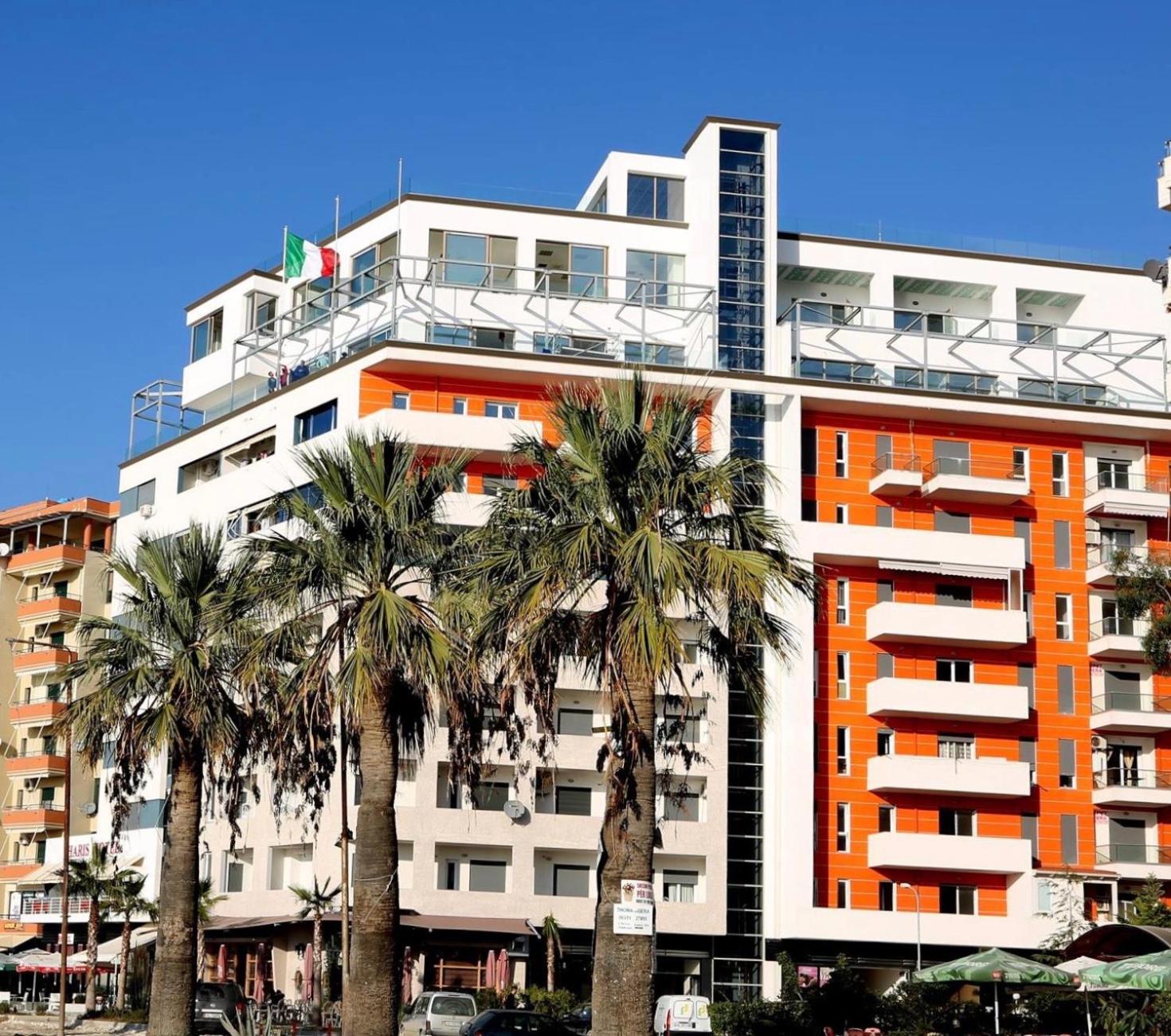Porta Apartament