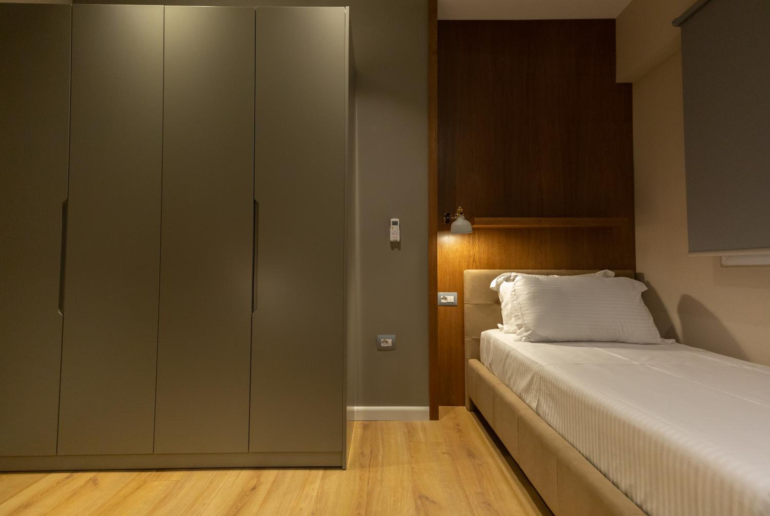 Porta Apartament