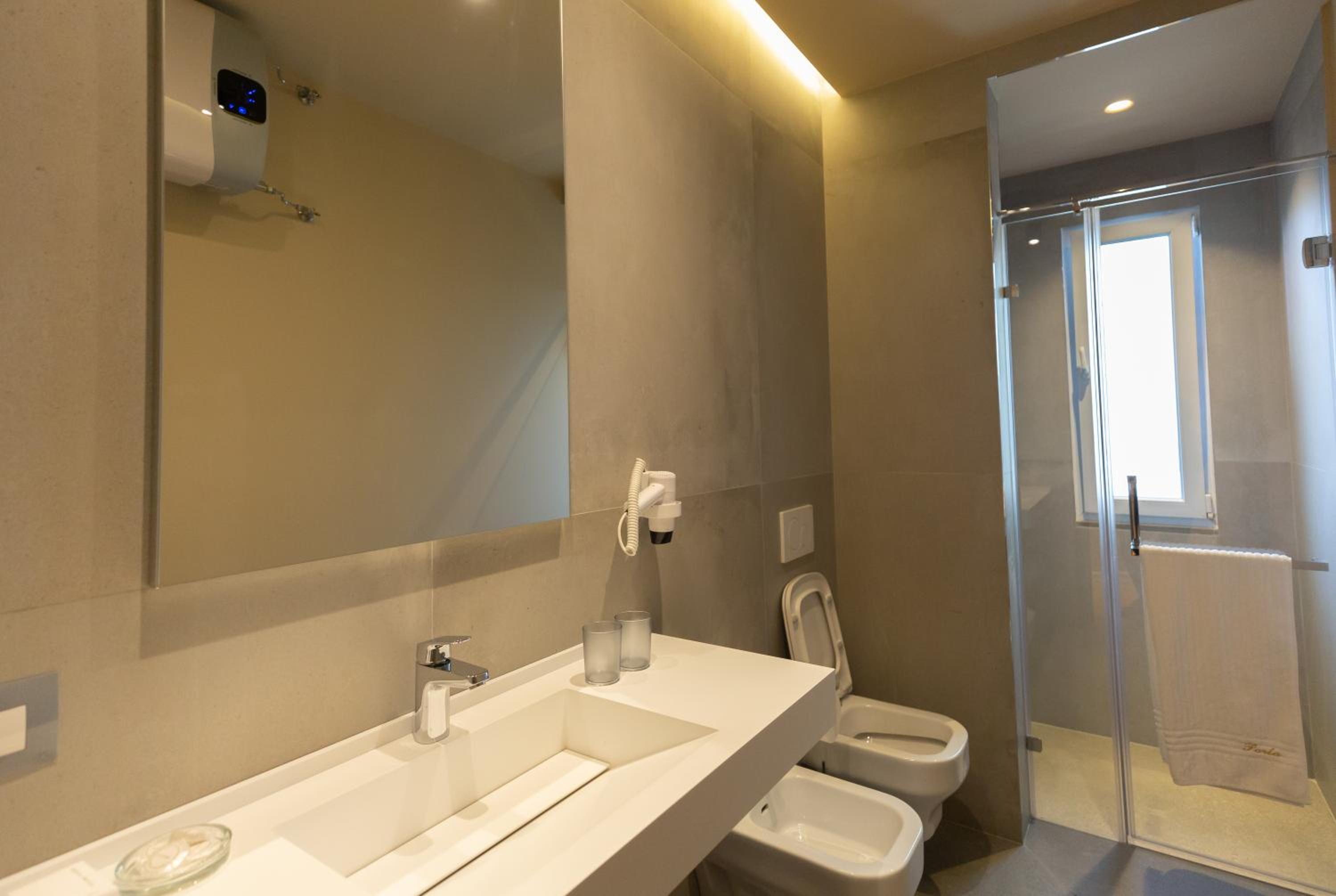Porta Apartament