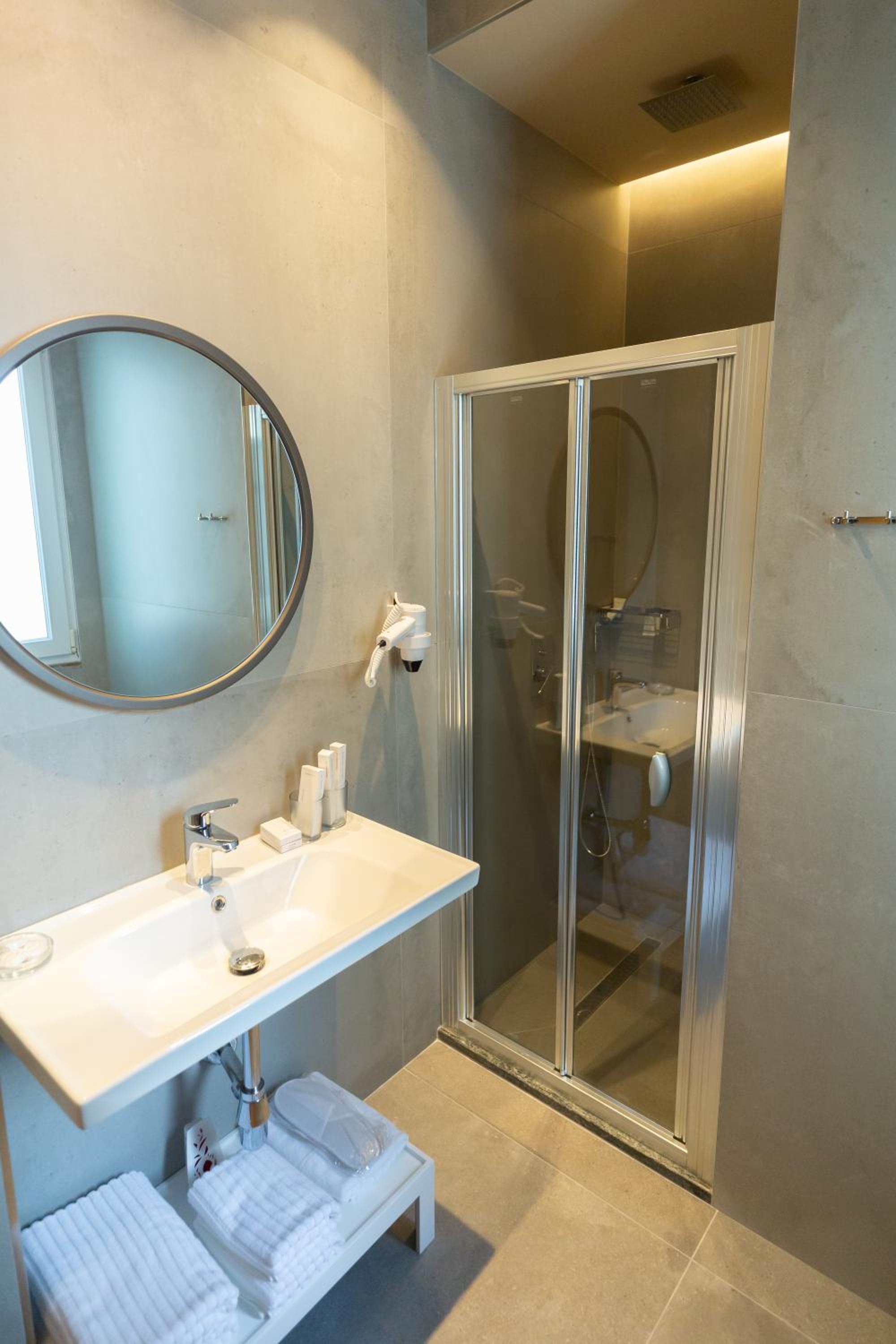 Porta Apartament