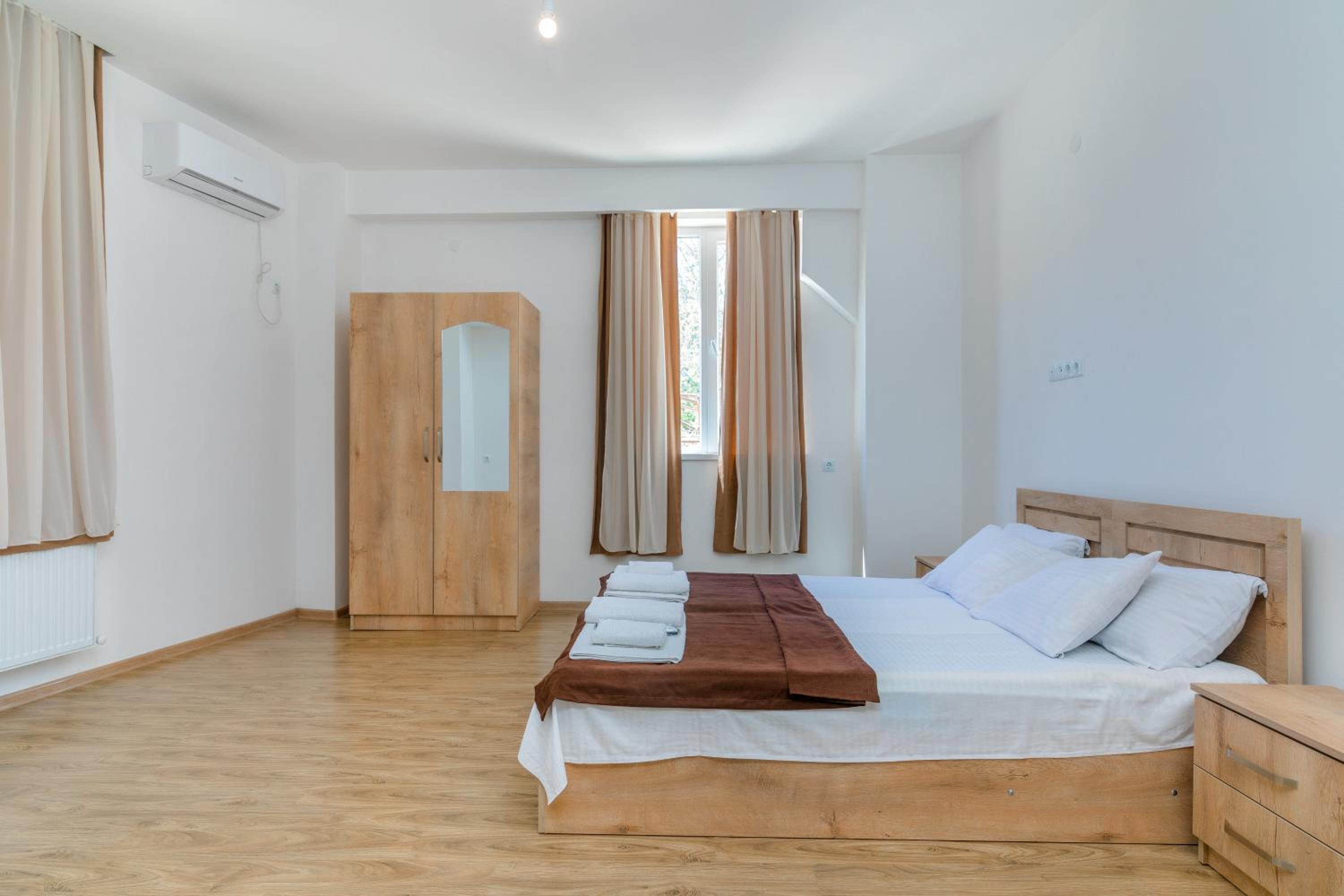 Hotel Continental view 2
