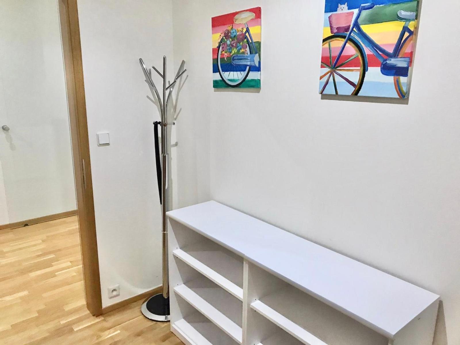 Spacious 130 m2 Apartment Near Center 2 Free Parking